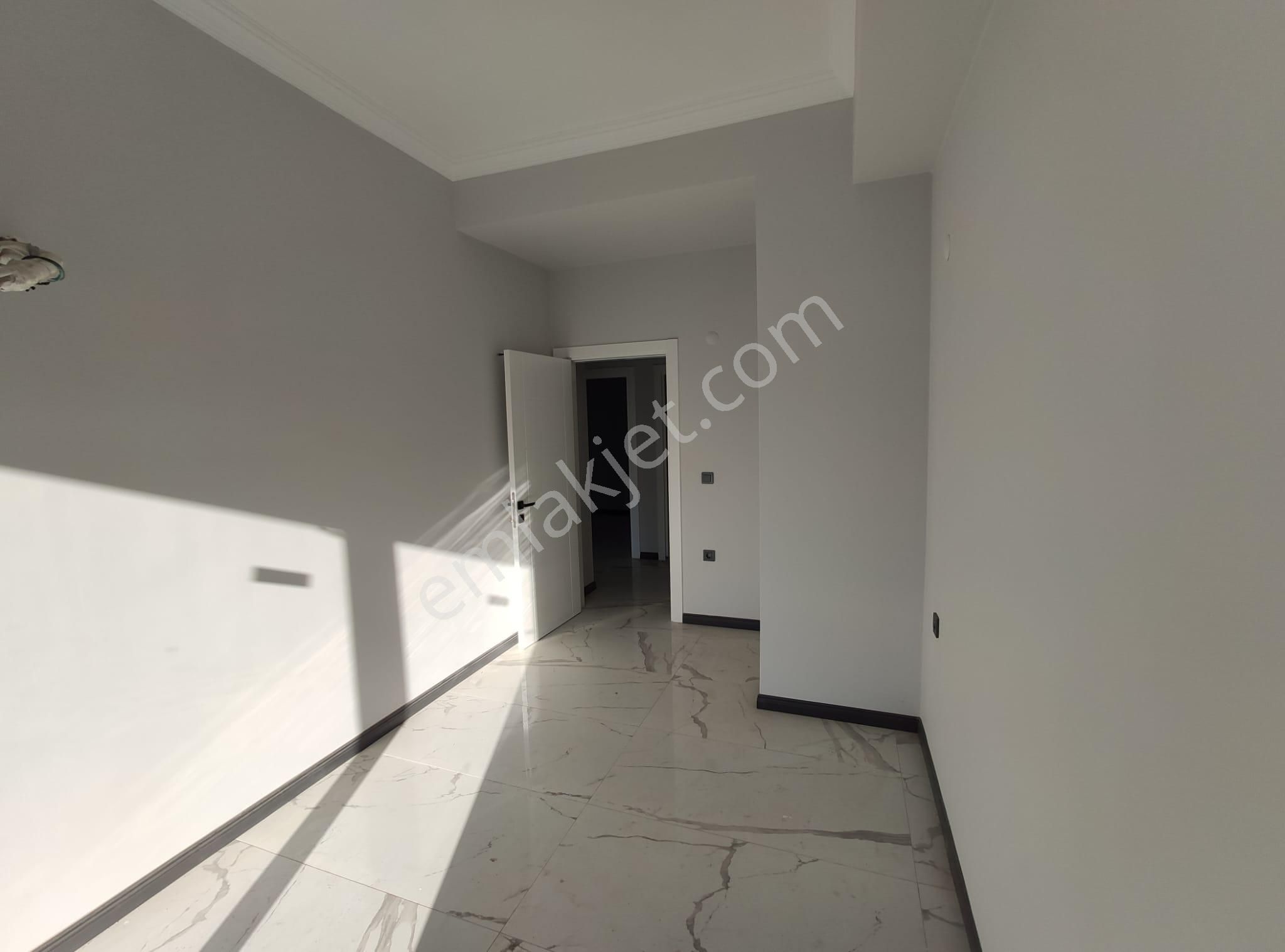 Stop'tan Tuzlada Yerden Isıtmalı 2+1 Daire - Görsel 14