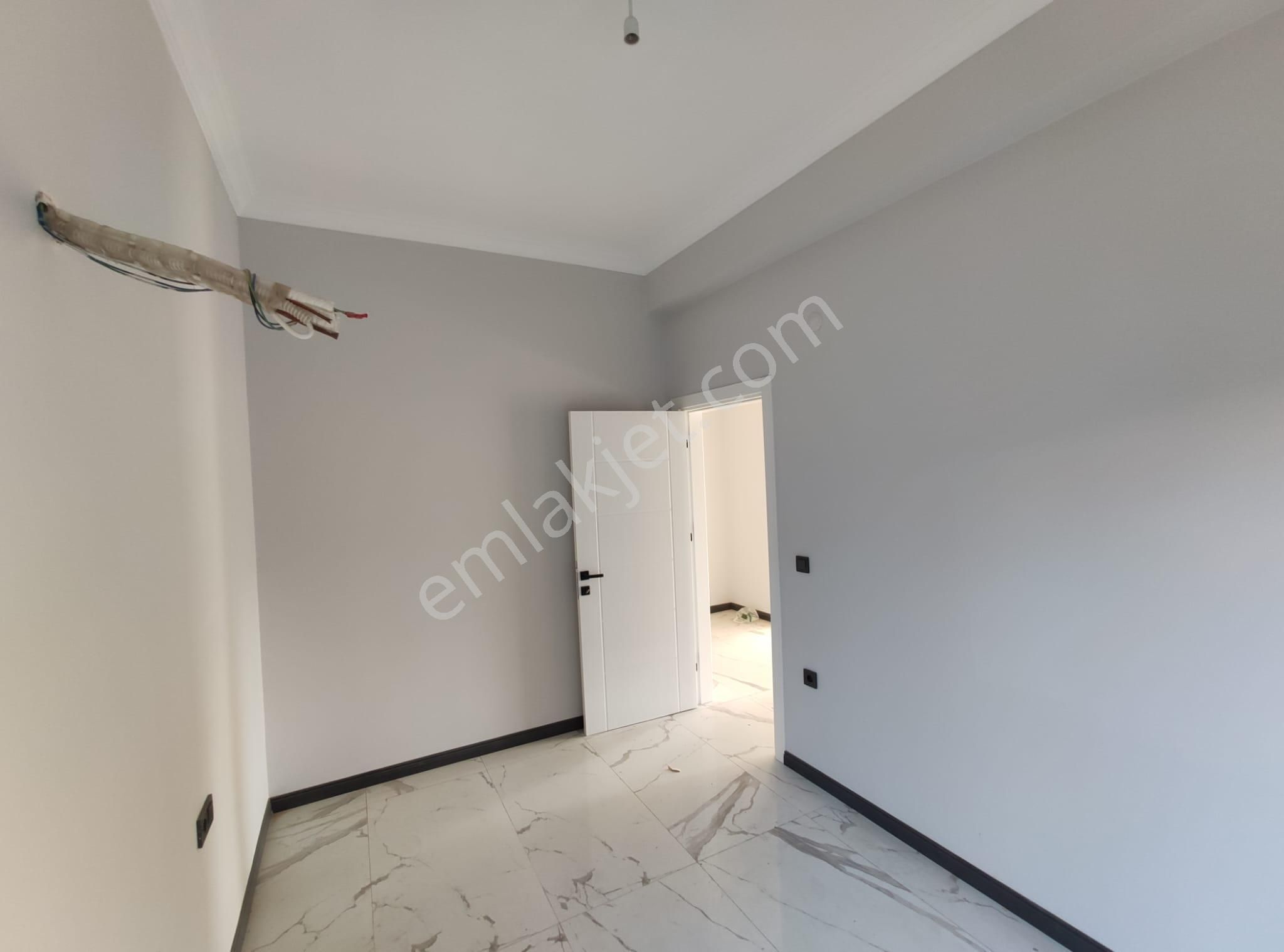 Stop'tan Tuzlada Yerden Isıtmalı 2+1 Daire - Görsel 12