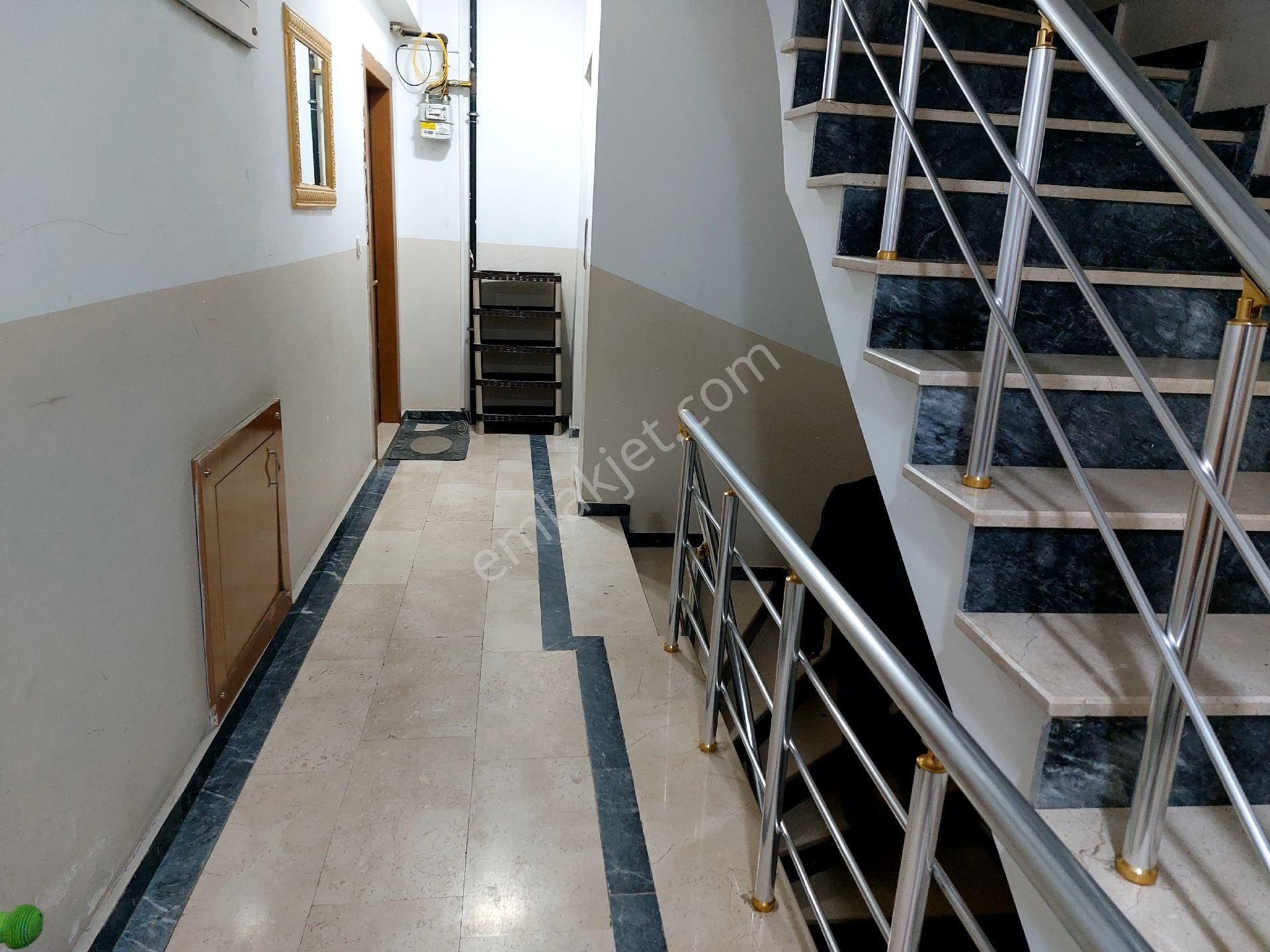 Gaziosmanpaşa Küçükköy Yeni Mah Acil Satılık 3.kat 3+1 - Görsel 24