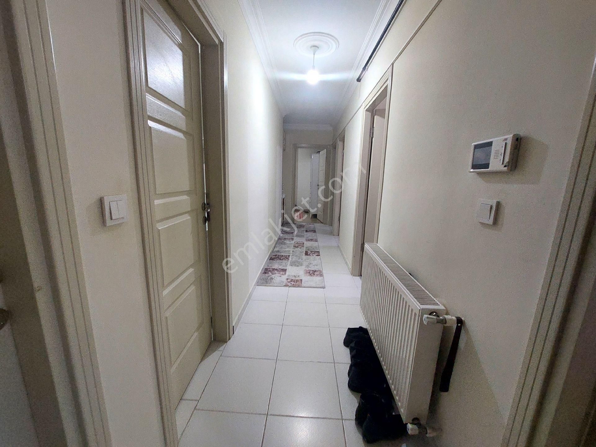 Gaziosmanpaşa Küçükköy Yeni Mah Acil Satılık 3.kat 3+1 - Görsel 22