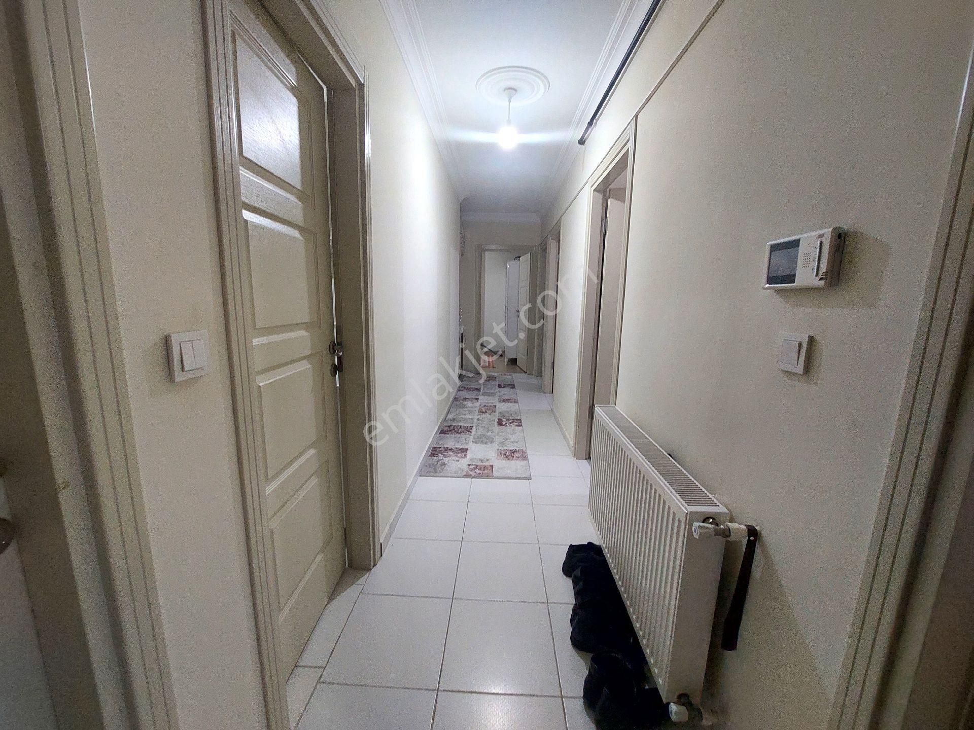 Gaziosmanpaşa Küçükköy Yeni Mah Acil Satılık 3.kat 3+1 - Görsel 23