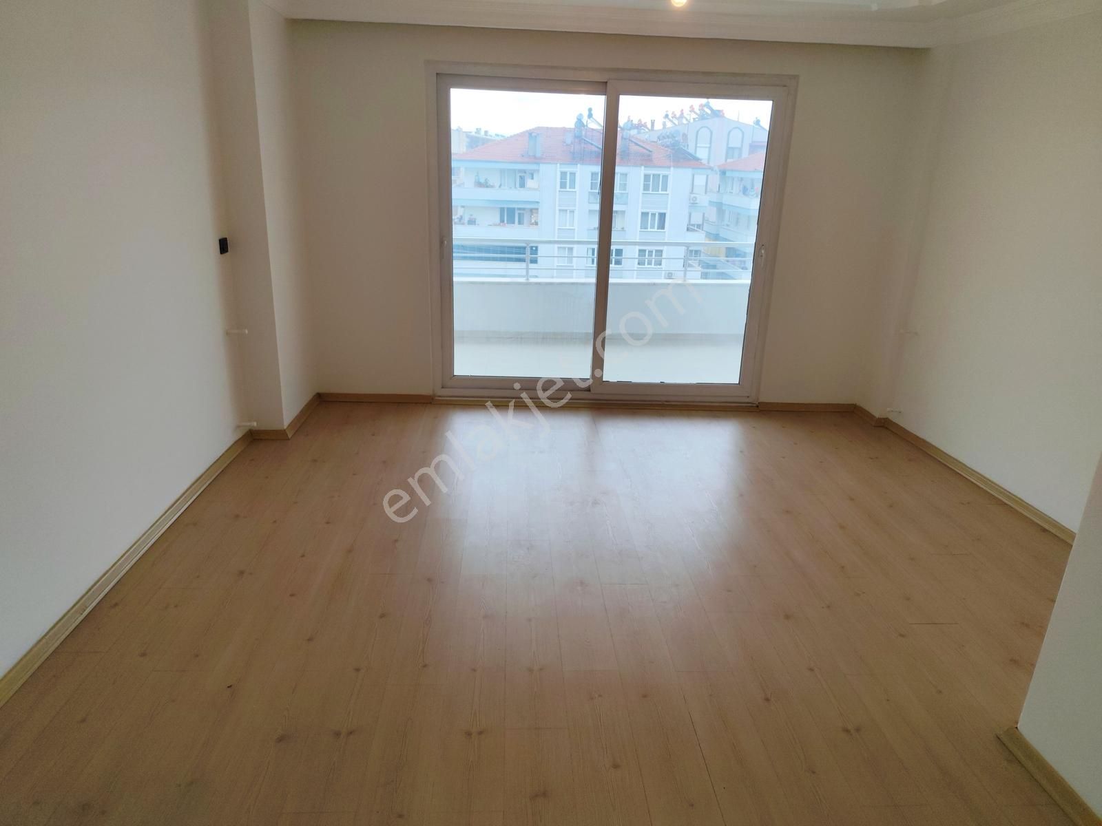 Akçay İkiçay Da Asansörlü Doğalgazlı Geniş Kullanım 3+1daire - Görsel 23
