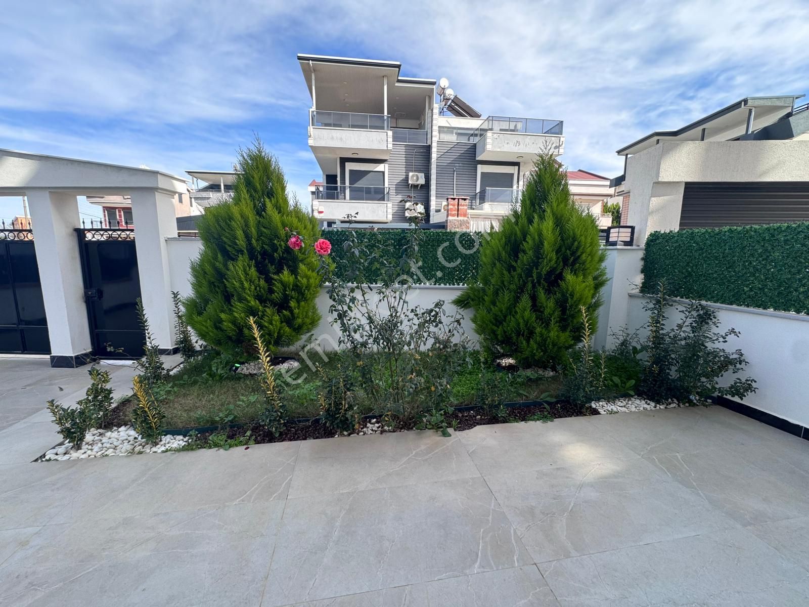Aydın Didim Altınkum’da Lüks Ve Devasa Havuzlu Otoparklı 5+1 Villa - Görsel 26