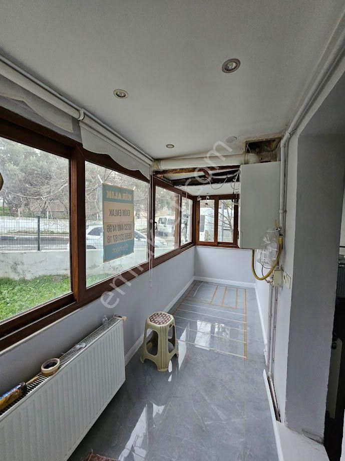 İzkent Cumhuriyet Mah'de Bakımlı ,yüksek Giriş 1+1 Daire - Görsel 3