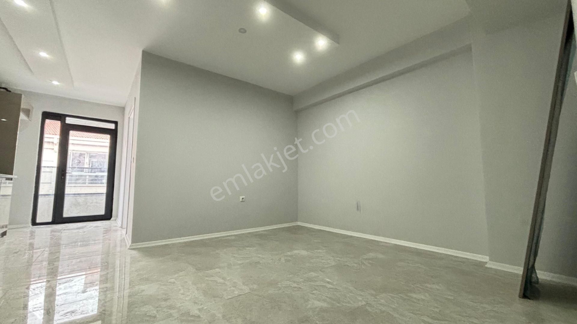 Recep Ümit'ten Emek Mah.ertaş Cad.yakını Balkonlu 1+1 Satılık Daire (1 Haftalık Geçerli Fiyat)! - Görsel 16