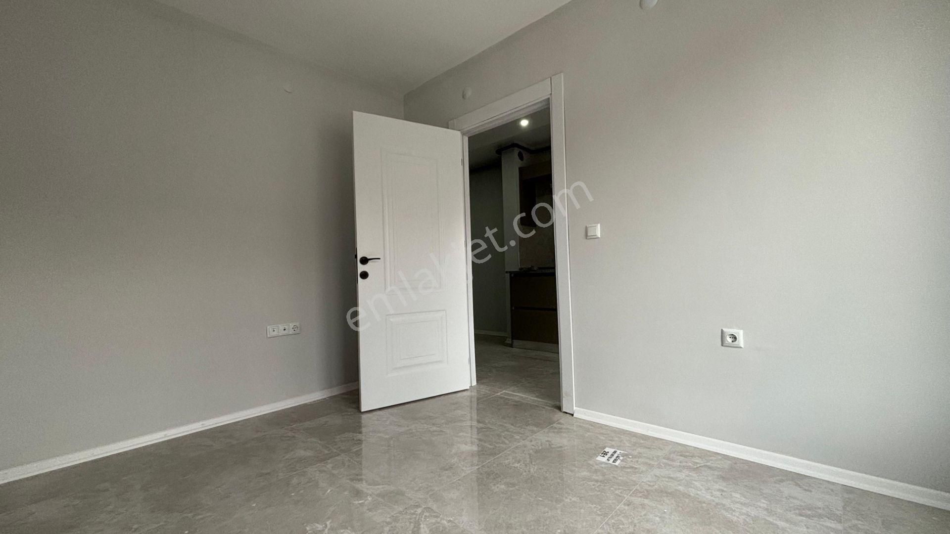 Recep Ümit'ten Emek Mah.ertaş Cad.yakını Balkonlu 1+1 Satılık Daire (1 Haftalık Geçerli Fiyat)! - Görsel 18