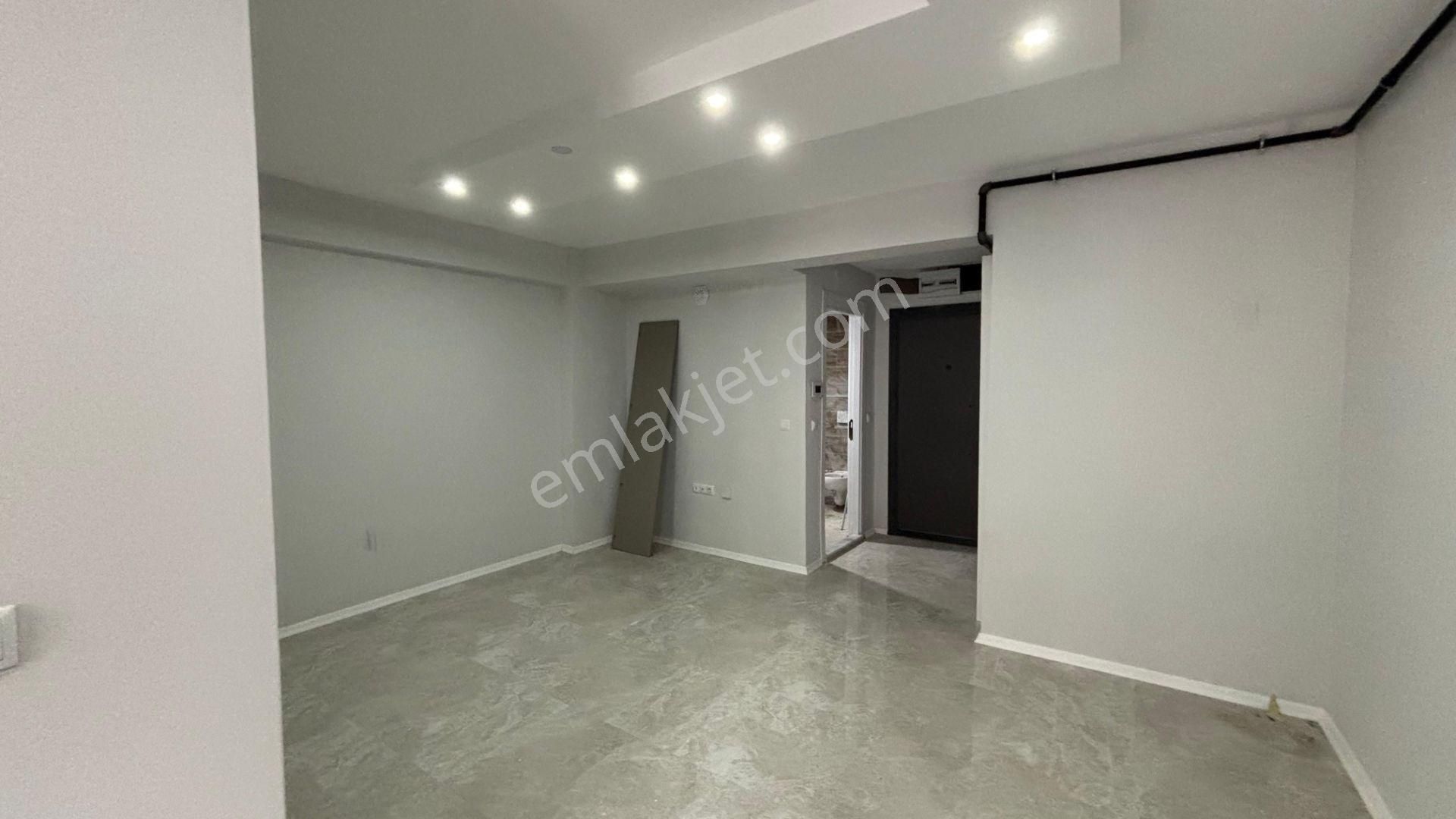 Recep Ümit'ten Emek Mah.ertaş Cad.yakını Balkonlu 1+1 Satılık Daire (1 Haftalık Geçerli Fiyat)! - Görsel 20