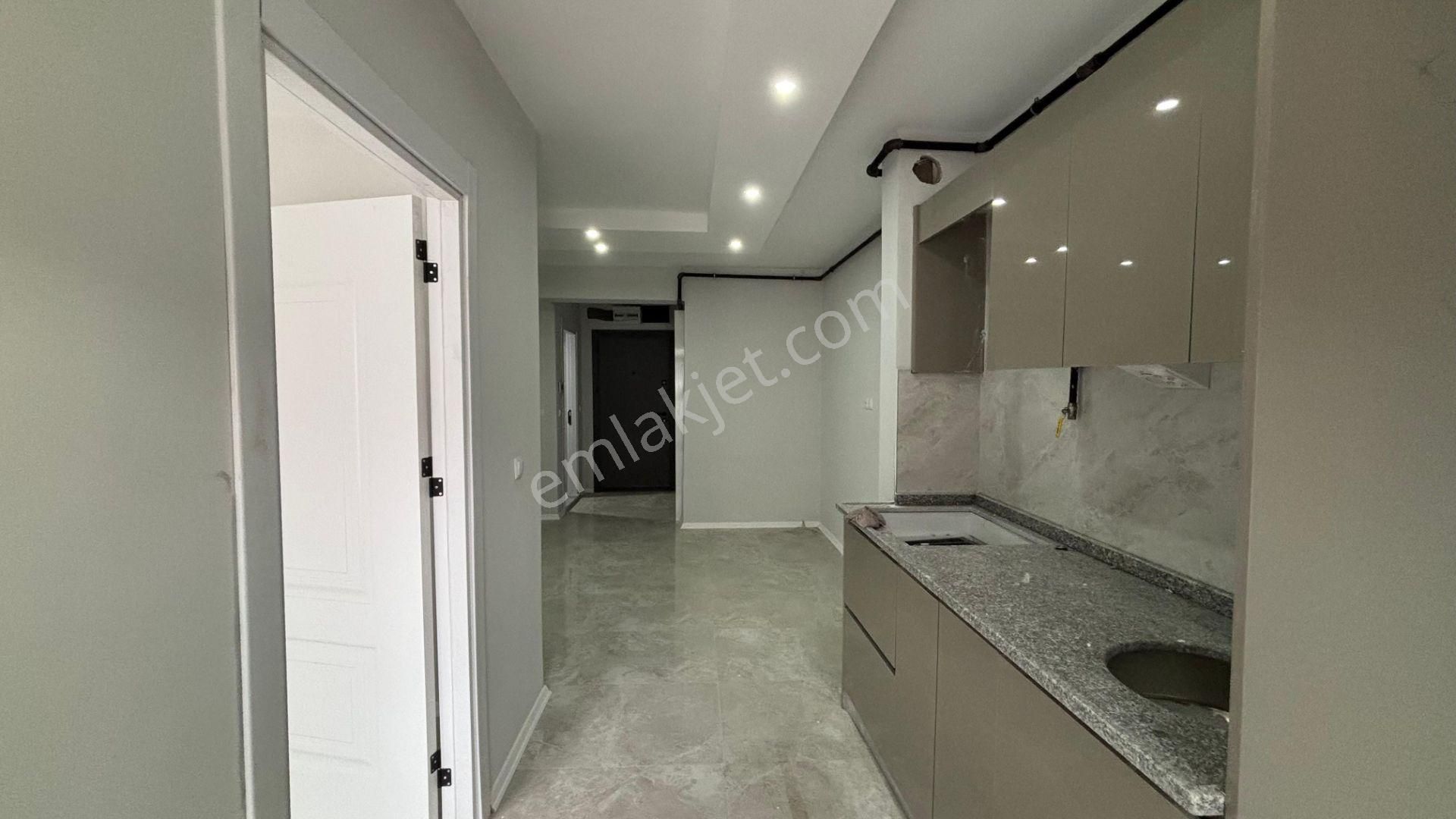 Recep Ümit'ten Emek Mah.ertaş Cad.yakını Balkonlu 1+1 Satılık Daire (1 Haftalık Geçerli Fiyat)! - Görsel 6