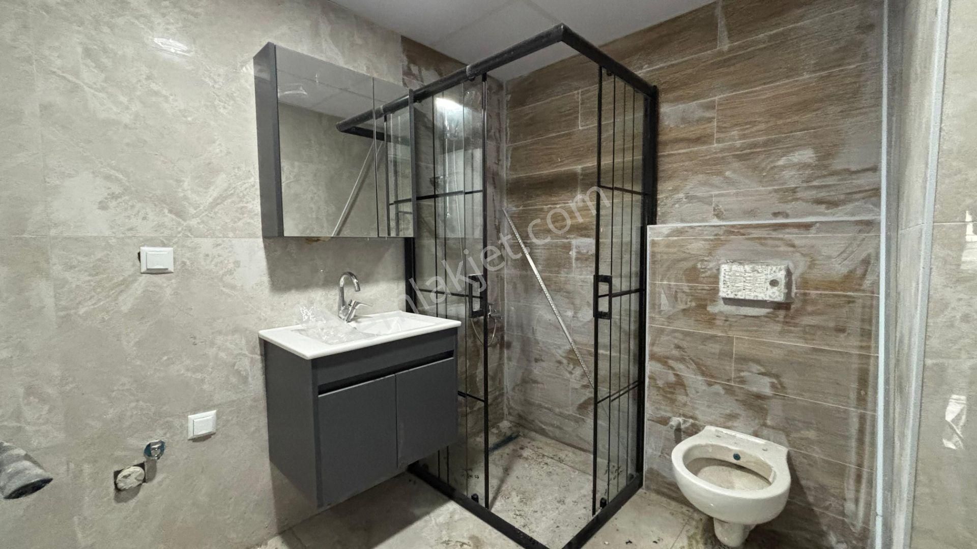 Recep Ümit'ten Emek Mah.ertaş Cad.yakını Balkonlu 1+1 Satılık Daire (1 Haftalık Geçerli Fiyat)! - Görsel 9