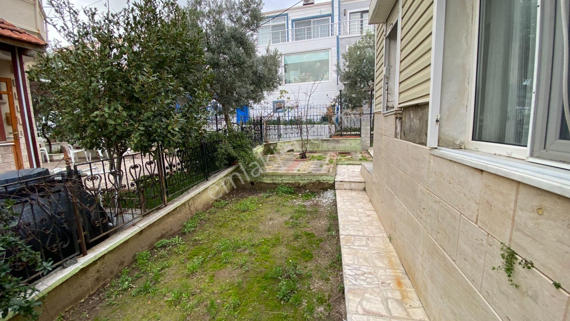 Ayvalık Cunda'da Deniz Manzaralı, Bahçeli Satılık Villa - Görsel 22