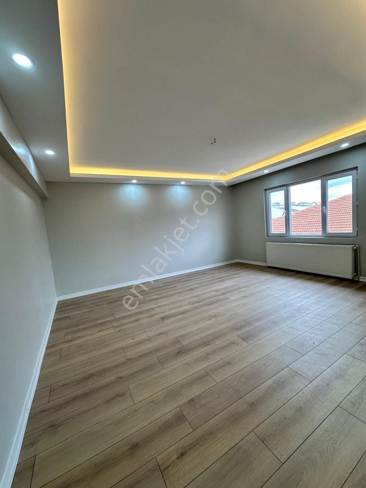 İstasyon Mahallesinde Geniş M2 Lüks Yapılı 3+1 Satılık Daire - Görsel 27