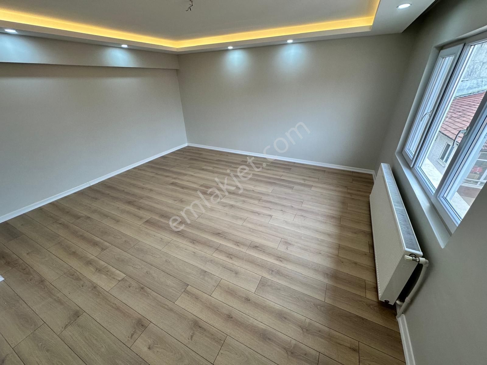 İstasyon Mahallesinde Geniş M2 Lüks Yapılı 3+1 Satılık Daire - Görsel 31