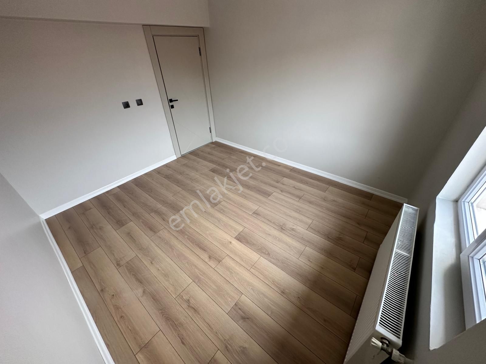 İstasyon Mahallesinde Geniş M2 Lüks Yapılı 3+1 Satılık Daire - Görsel 20