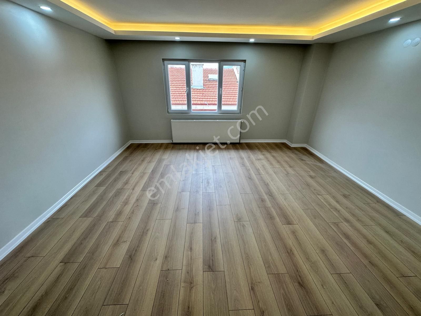İstasyon Mahallesinde Geniş M2 Lüks Yapılı 3+1 Satılık Daire - Görsel 33