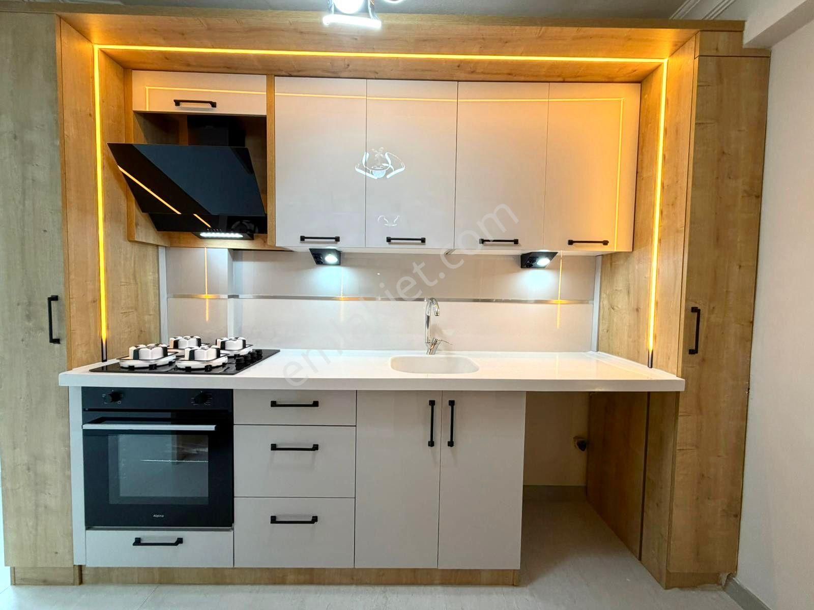 🏡 Referans'tan Akçay Merkez'de Full Yapılı Ayrı Mutfak Ara Kat Masrafsız 2+1 Daire