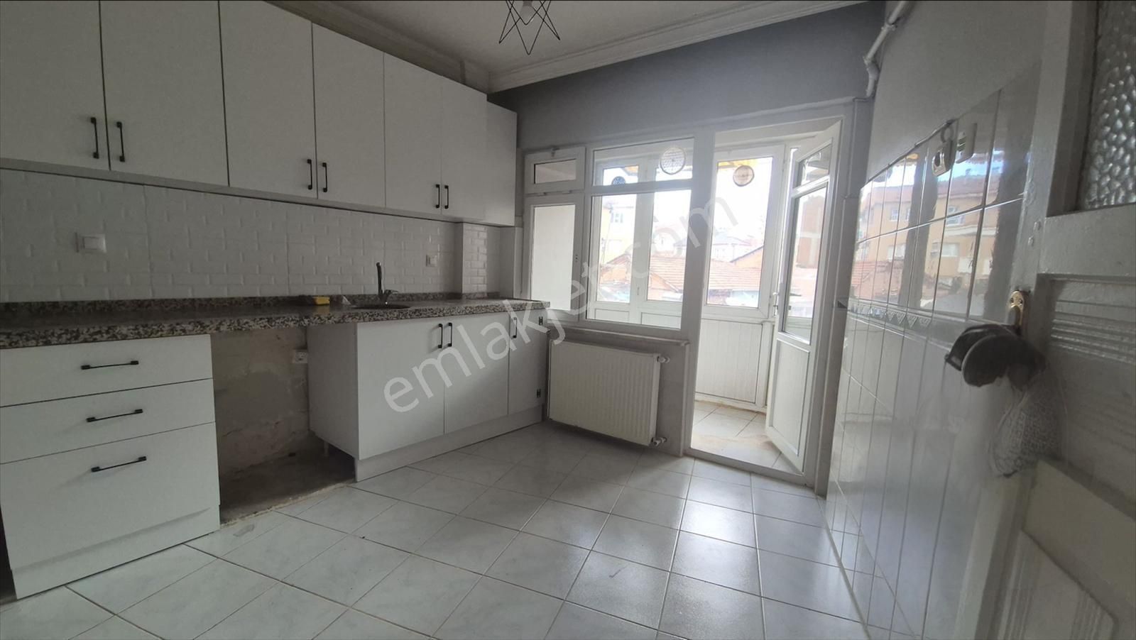 Roma' Dan Orhaniye Mahallesi' Nde Kiralık Daire - Görsel 5