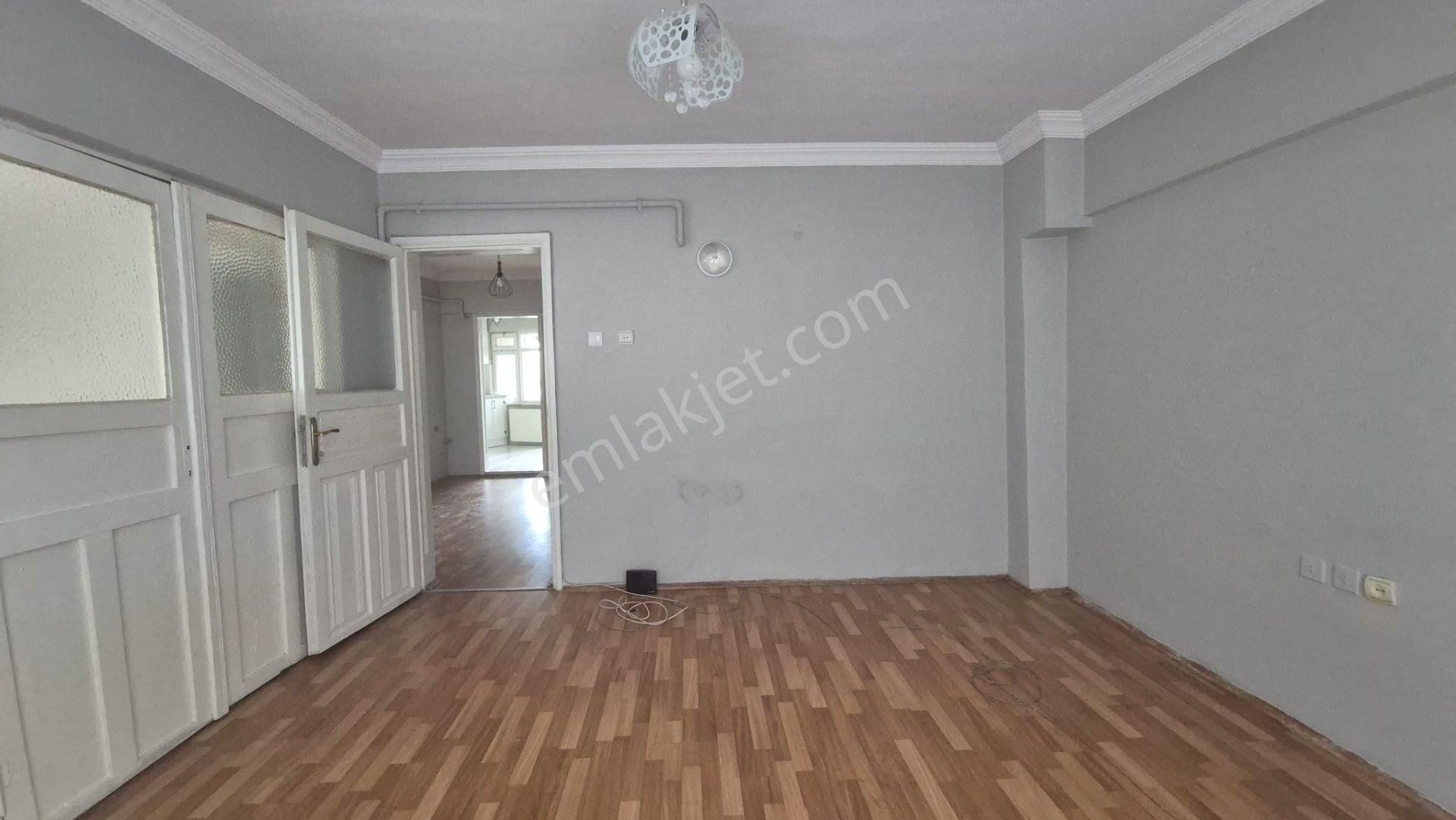 Roma' Dan Orhaniye Mahallesi' Nde Kiralık Daire - Görsel 2