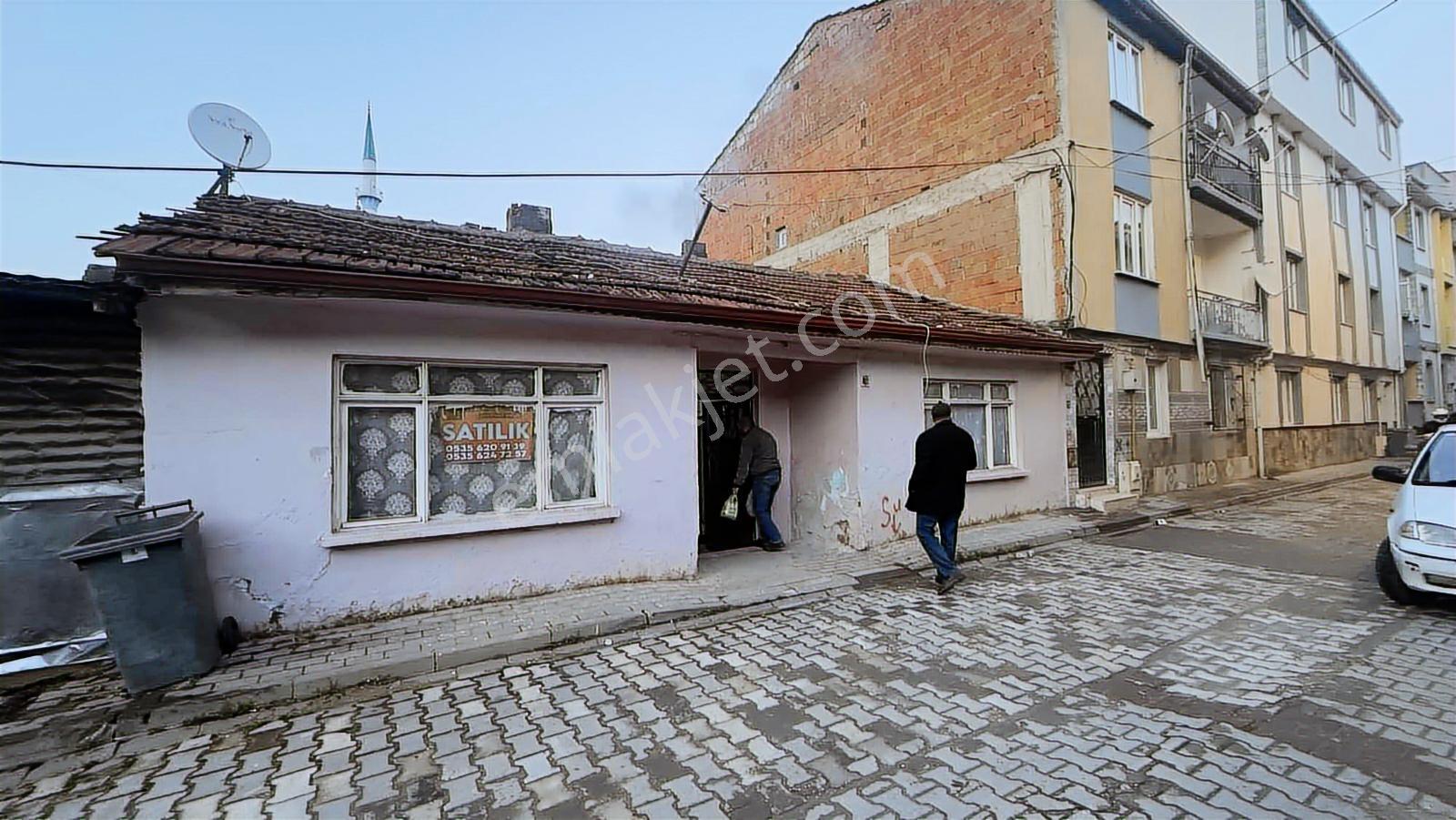 Alanyurt'da Uygun Fiyatlı 105m2 Arsa Acil Satılık - Görsel 10