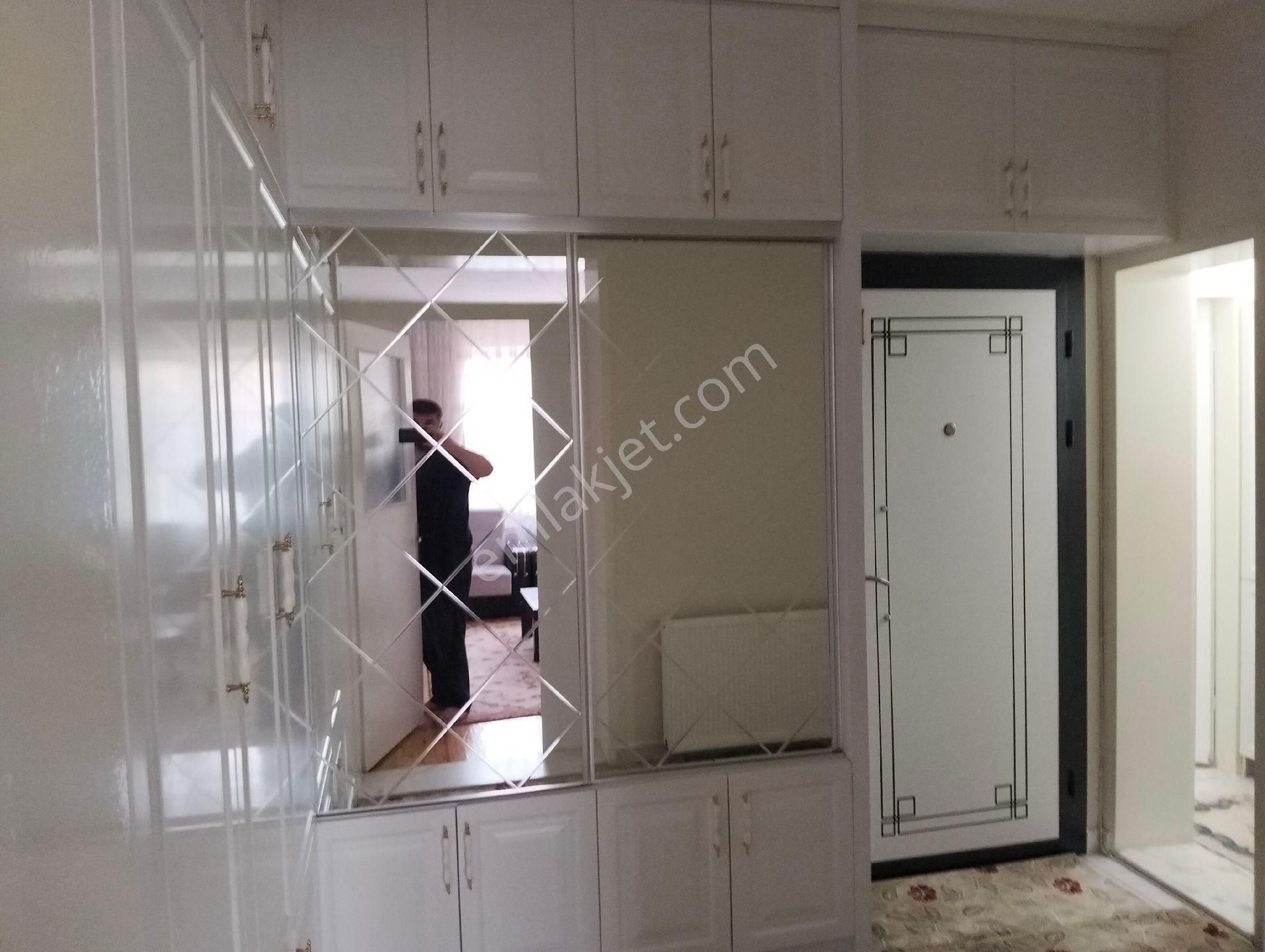 Selahaddin Eyyubi Mah. Ahmet Yesevi Cad. Üzerinde Cadde Cepheli Arakat - Görsel 9