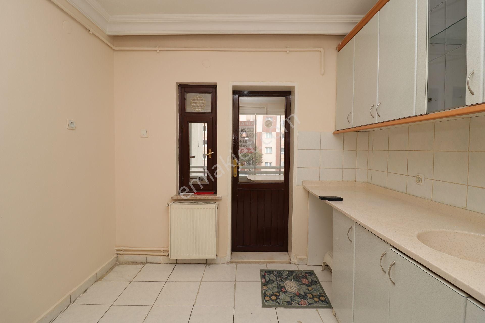 Akif'ten Etimesgut Oğuzlar Mah. Site İçi 3+1 Kiralık Daire - Görsel 3