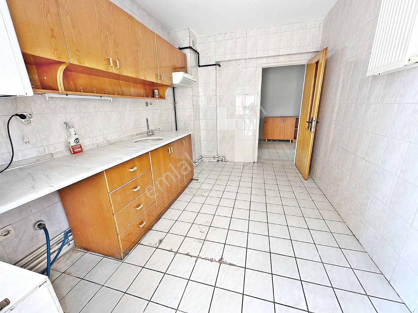 Veranka'dan Gazze Cad. Antares Avm Ve Şehir Hastanesi Yakını Acil Satılık 3+1 Daire - Görsel 6