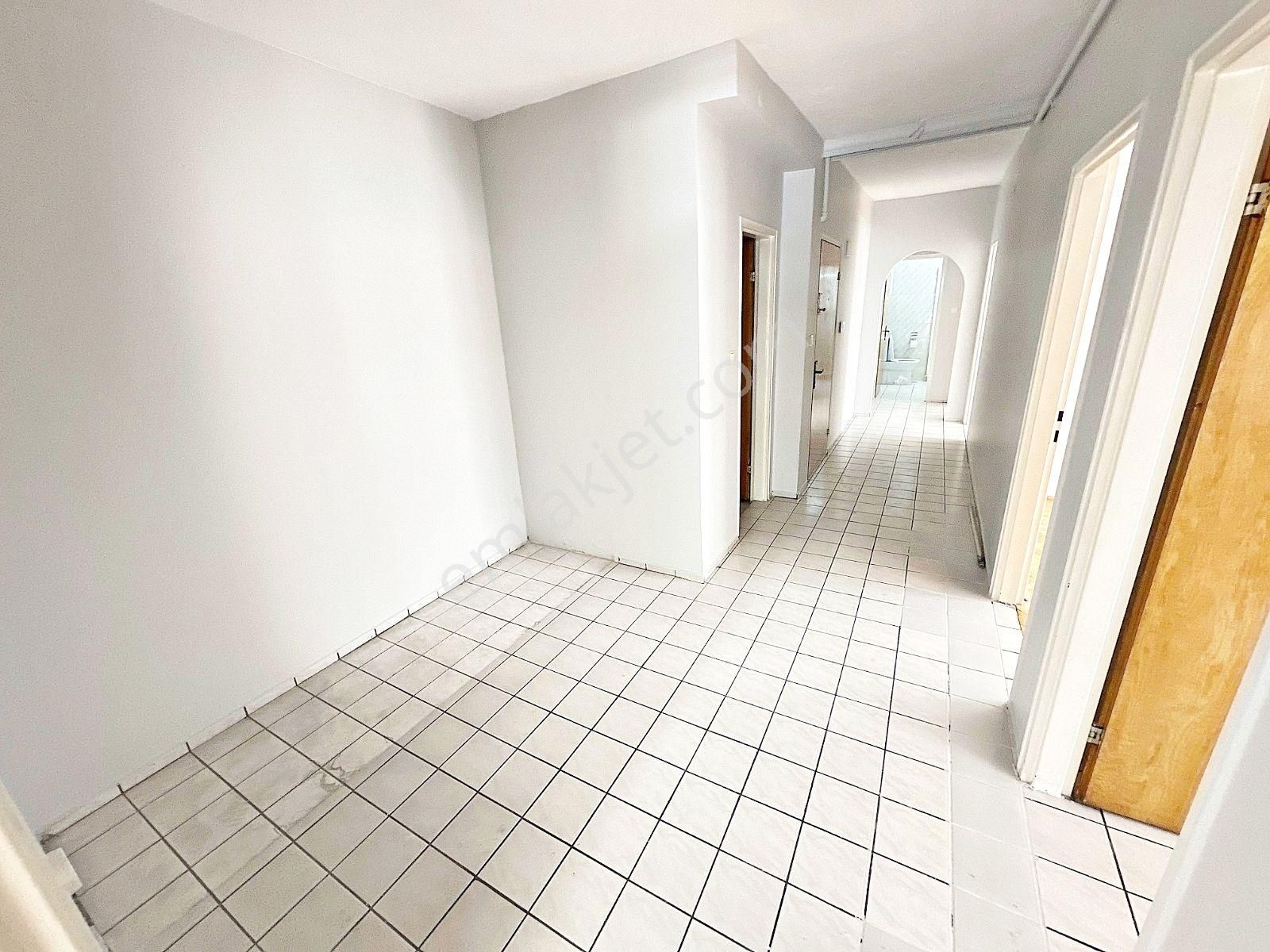 Veranka'dan Gazze Cad. Antares Avm Ve Şehir Hastanesi Yakını Acil Satılık 3+1 Daire - Görsel 22