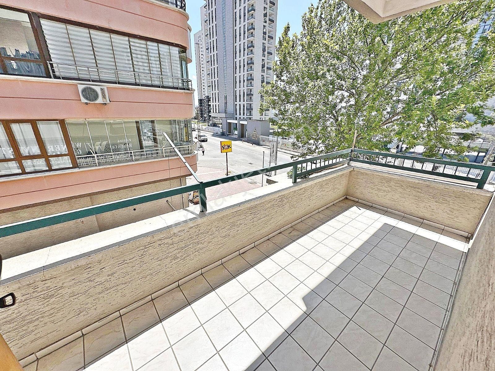 Veranka'dan Gazze Cad. Antares Avm Ve Şehir Hastanesi Yakını Acil Satılık 3+1 Daire - Görsel 26