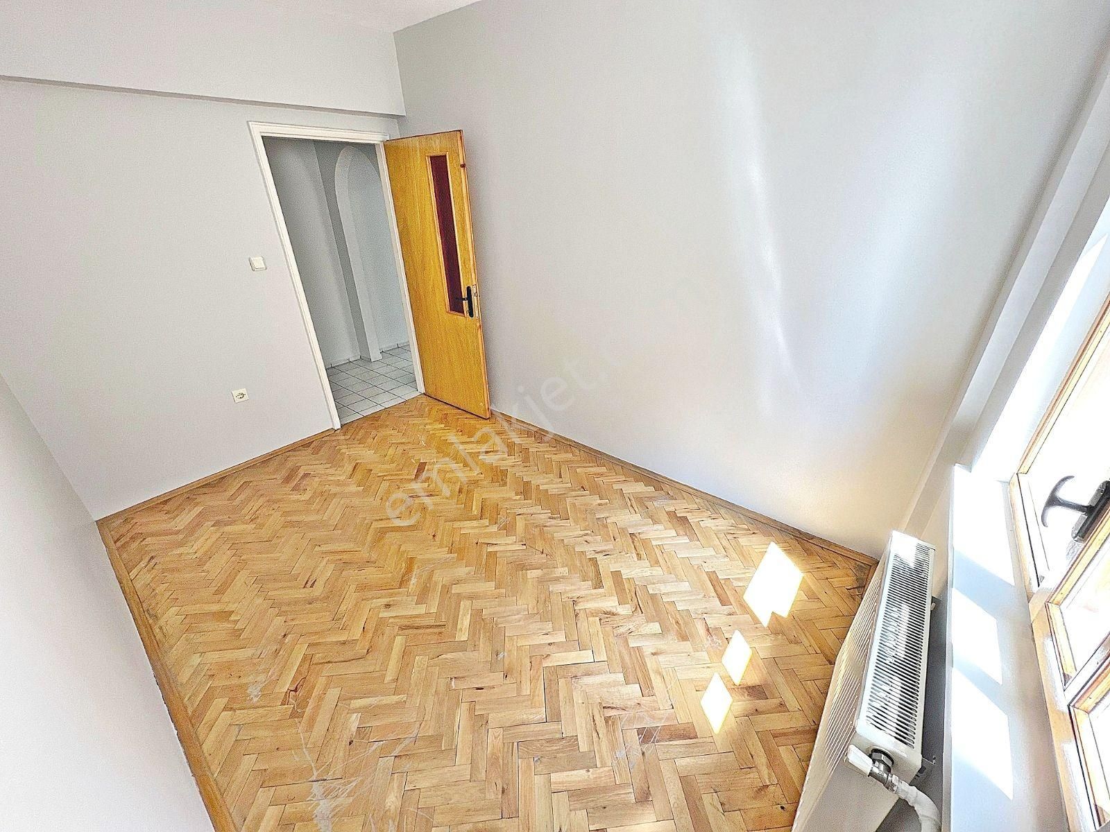 Veranka'dan Gazze Cad. Antares Avm Ve Şehir Hastanesi Yakını Acil Satılık 3+1 Daire - Görsel 17