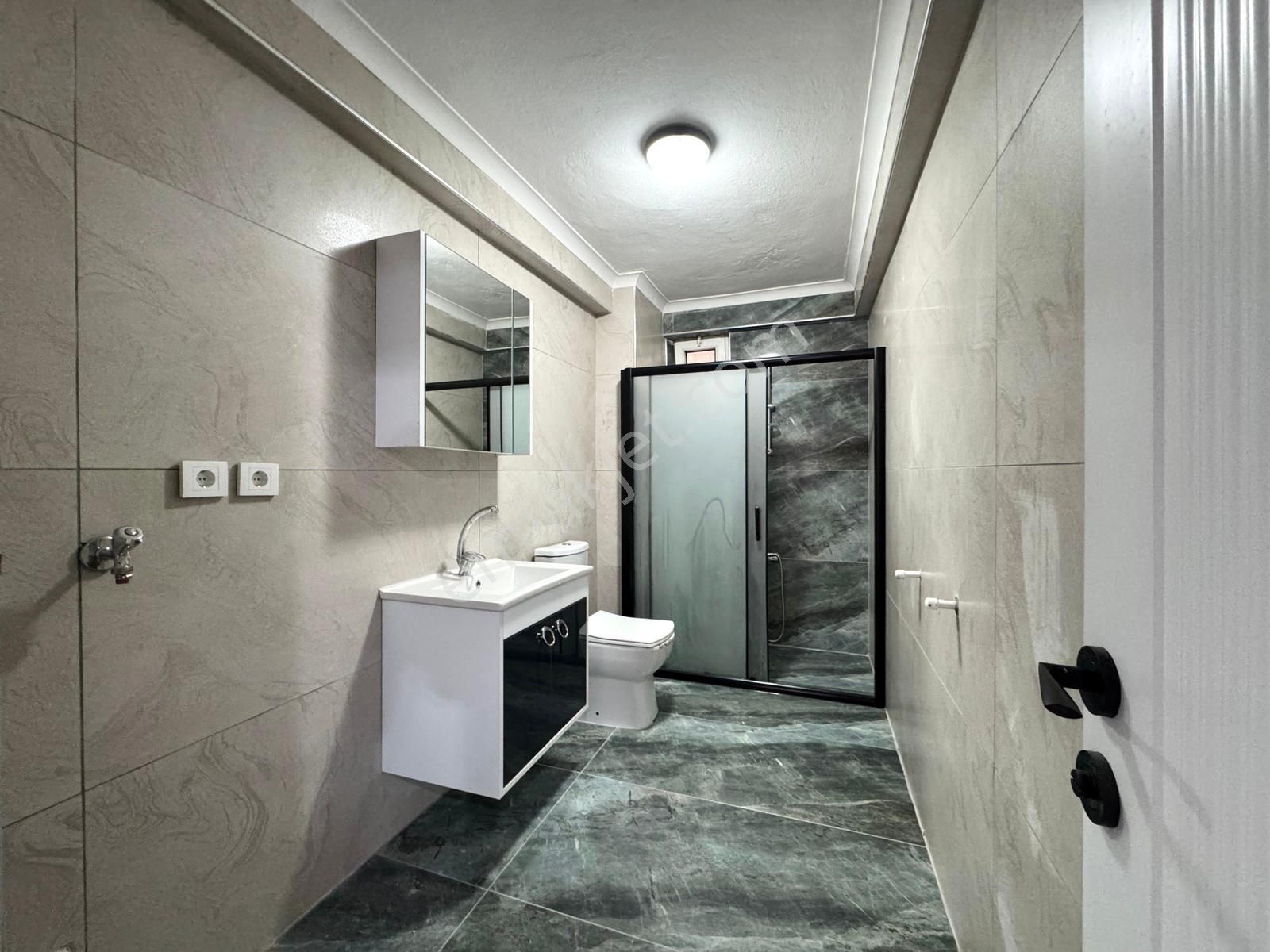 🏡 Referans'tan Altınkum'da Doktorlar Sitesi Yakını Modern Tasarımlı 2+1 Daire - Görsel 4