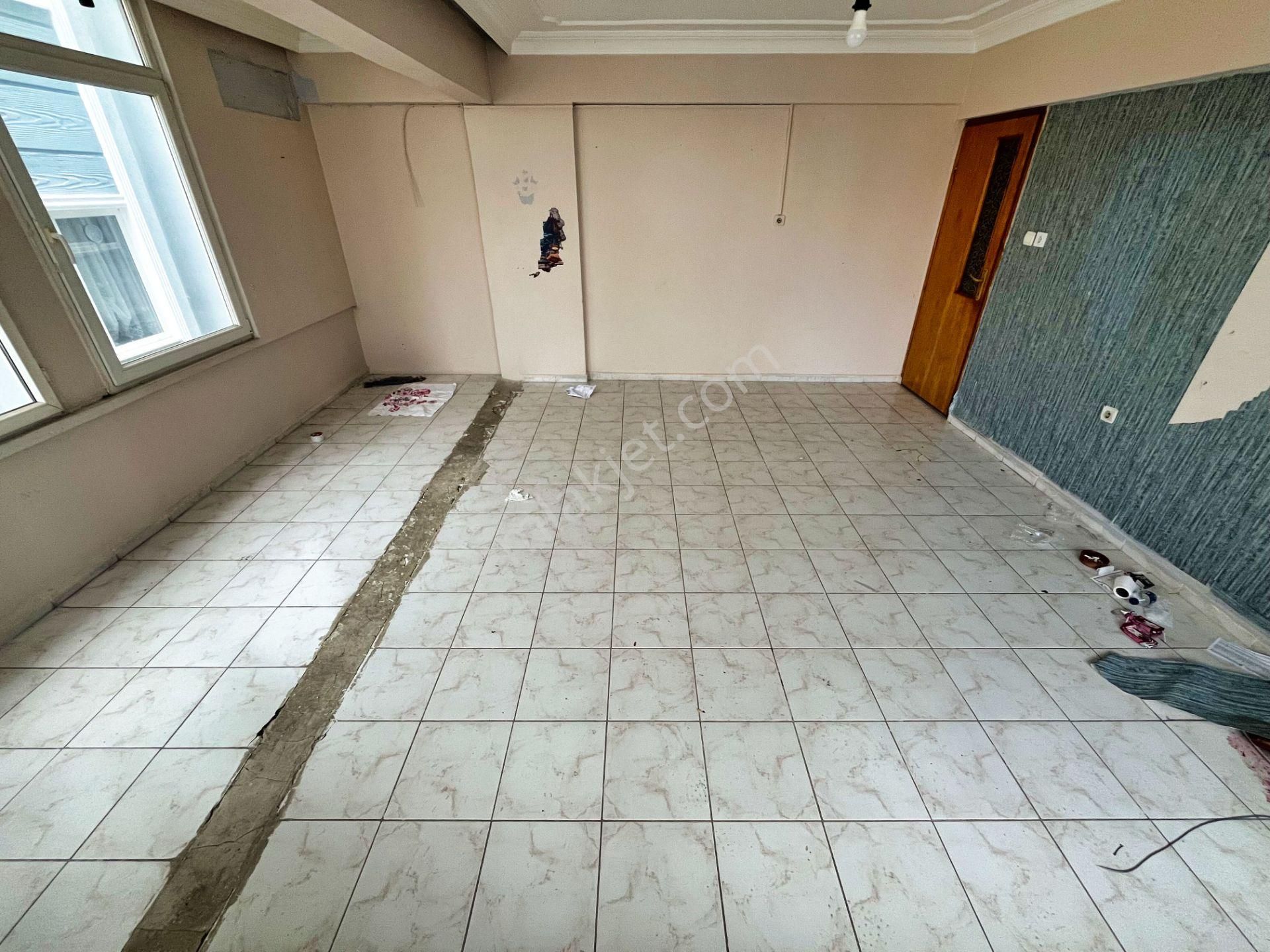 🛑🛑aktif'ten Akçay'da Fırsat Daire !!! Merkezi Konumda Ayrı Mutfaklı Arakat Satılık 2+1 Daire - Görsel 8