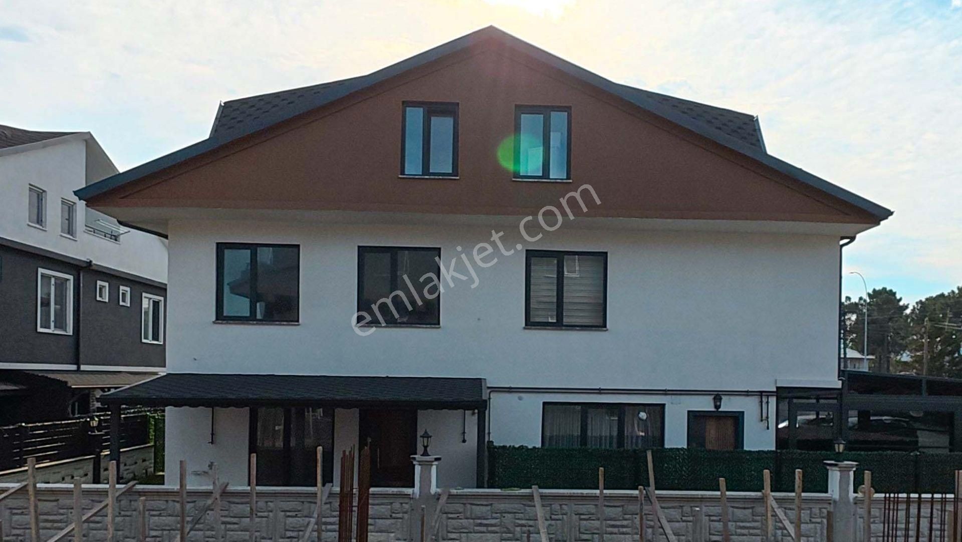 Kocaali Sahilde Müstakil Bahçeli Şık Villa Okyanustan - Görsel 10