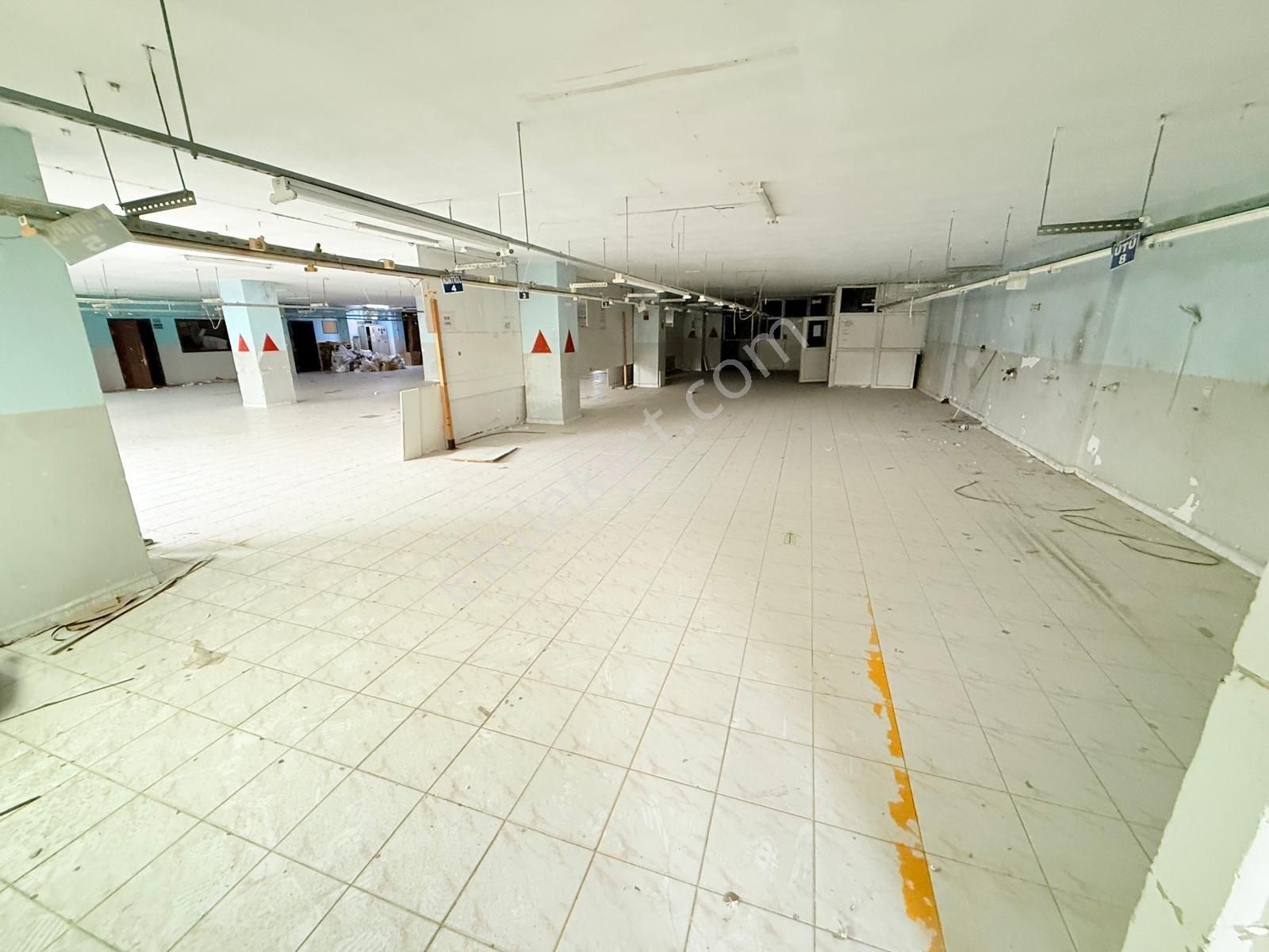 Pusula İnş.tan 1100m2 Tramvay Caddesinde Yük Asansörlü İş Yeri - Görsel 14