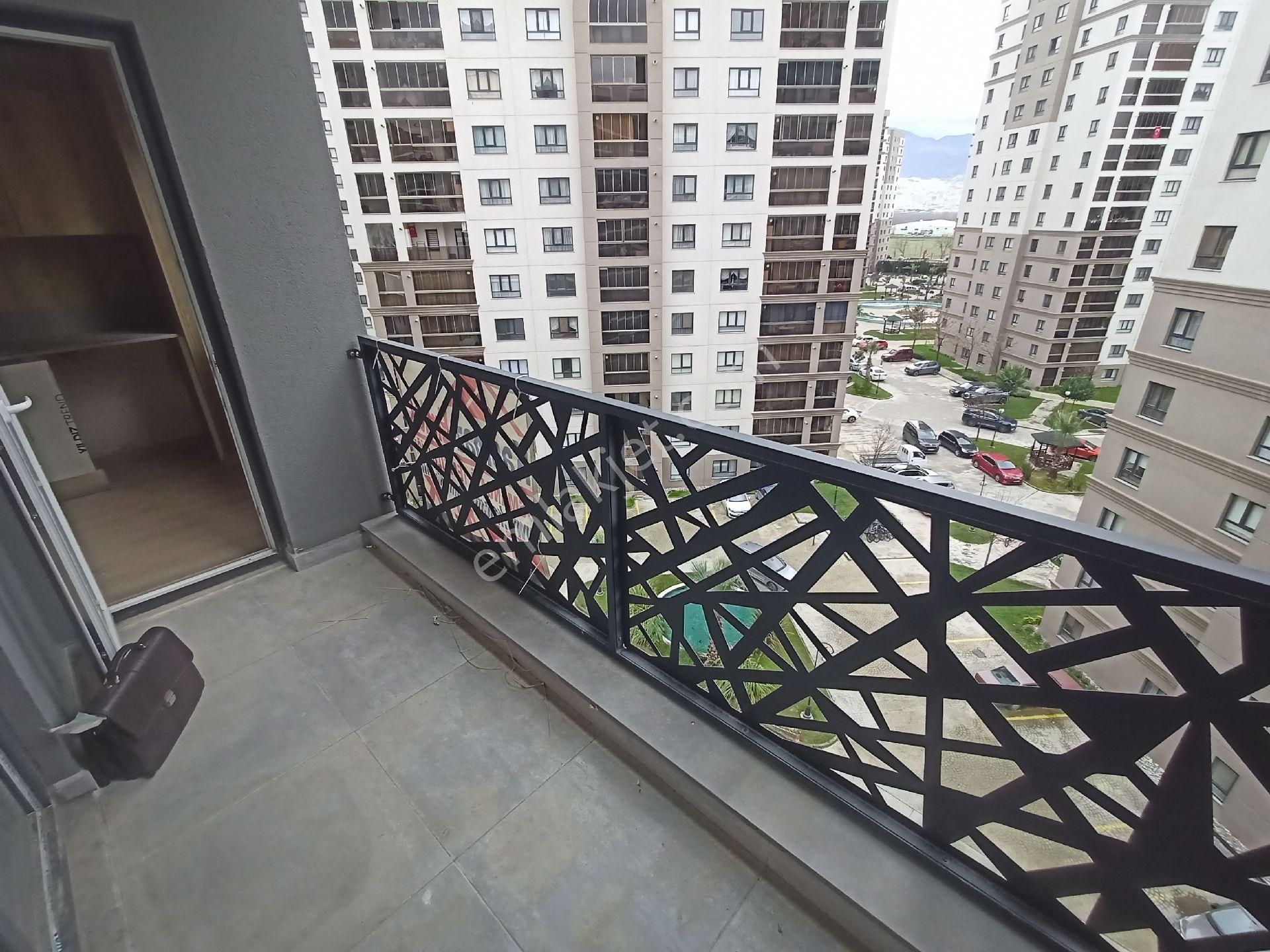 Kaçmaz Emlak Prestij Yeni Hayat Kiralık Sıfır 3+1 Orta Tip Daire