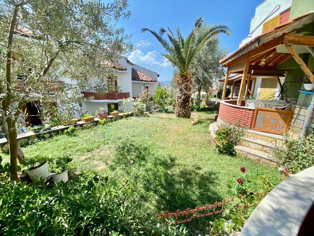 ✨akçay Ay Emlak'tan✨pelitköy'de Hayallerinizi Süsleyecek Deniz Manzaralı Satılık 4+1 Müstakil Villa - Görsel 2