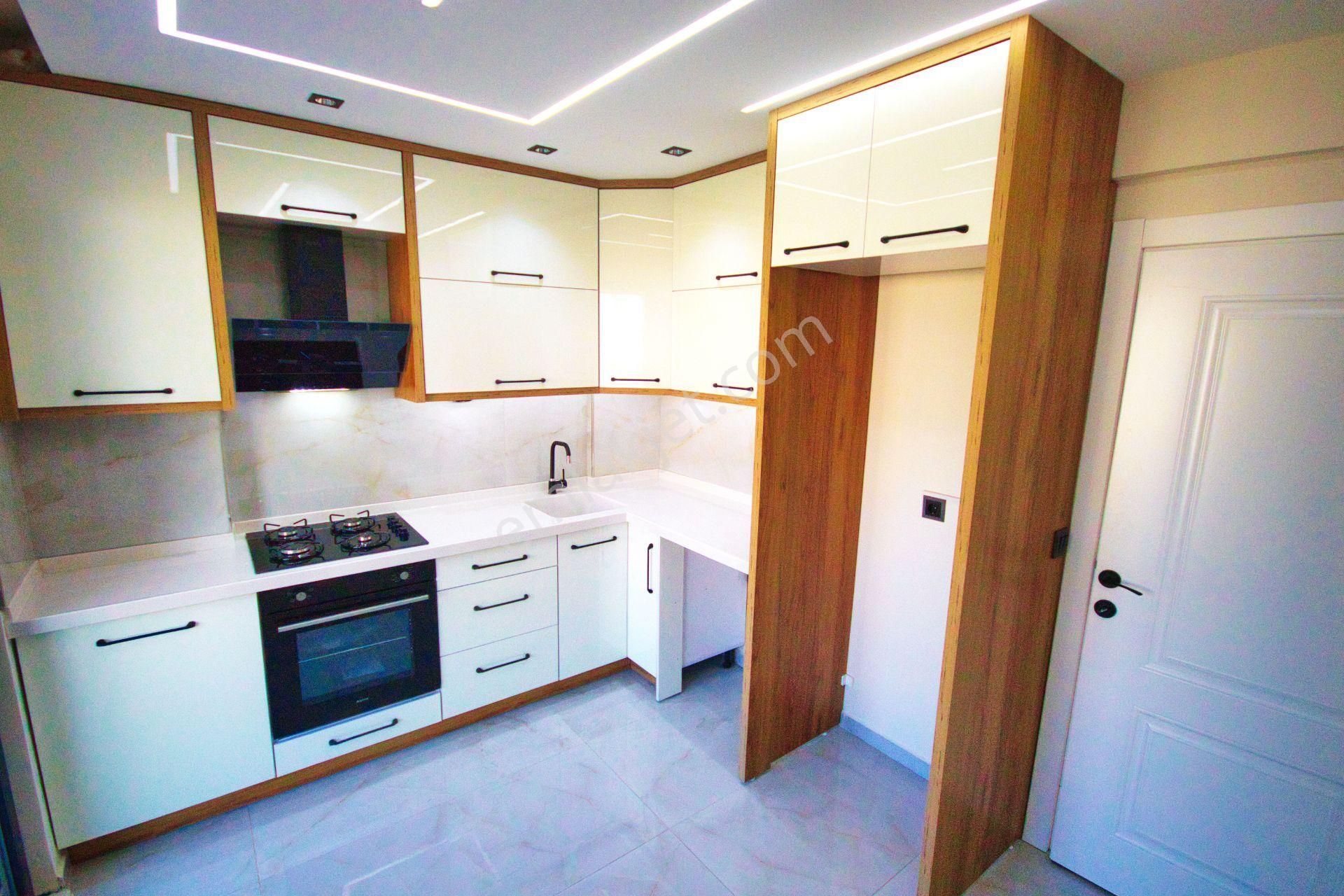 🛑🛑aktif'ten Akçay'da Merkezi Konumlu Şık Tasarımlı Arakat Ferah 3+1 Daire - Görsel 4