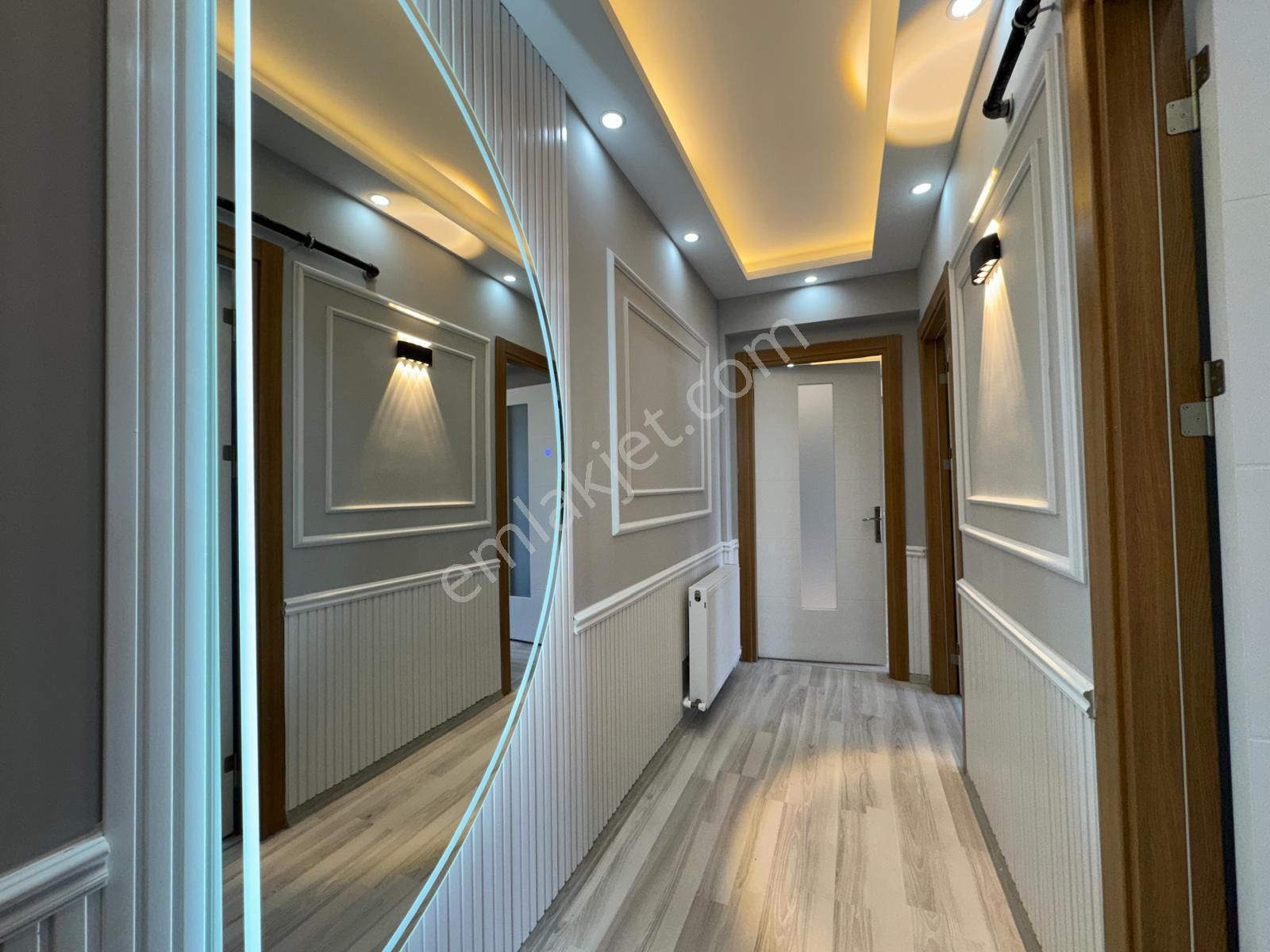 Zeki Emlak'tan Muradiye Mh. Site İçinde Satılık 2+1 Sıfır Daire