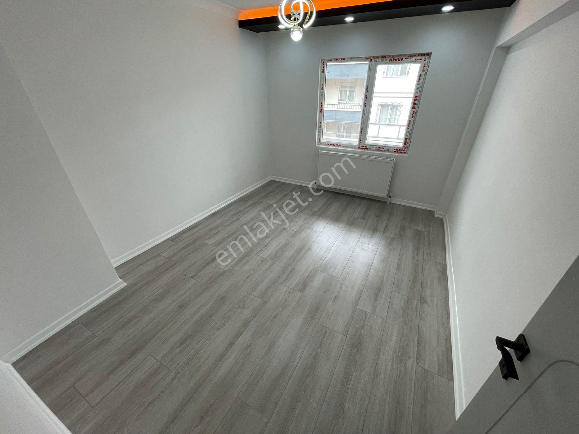 Sincan Plevne'de Arakatta Ebeveyn Banyolu Ultralüx Trene Yakın Emsalsiz Geniş Daire - Görsel 24