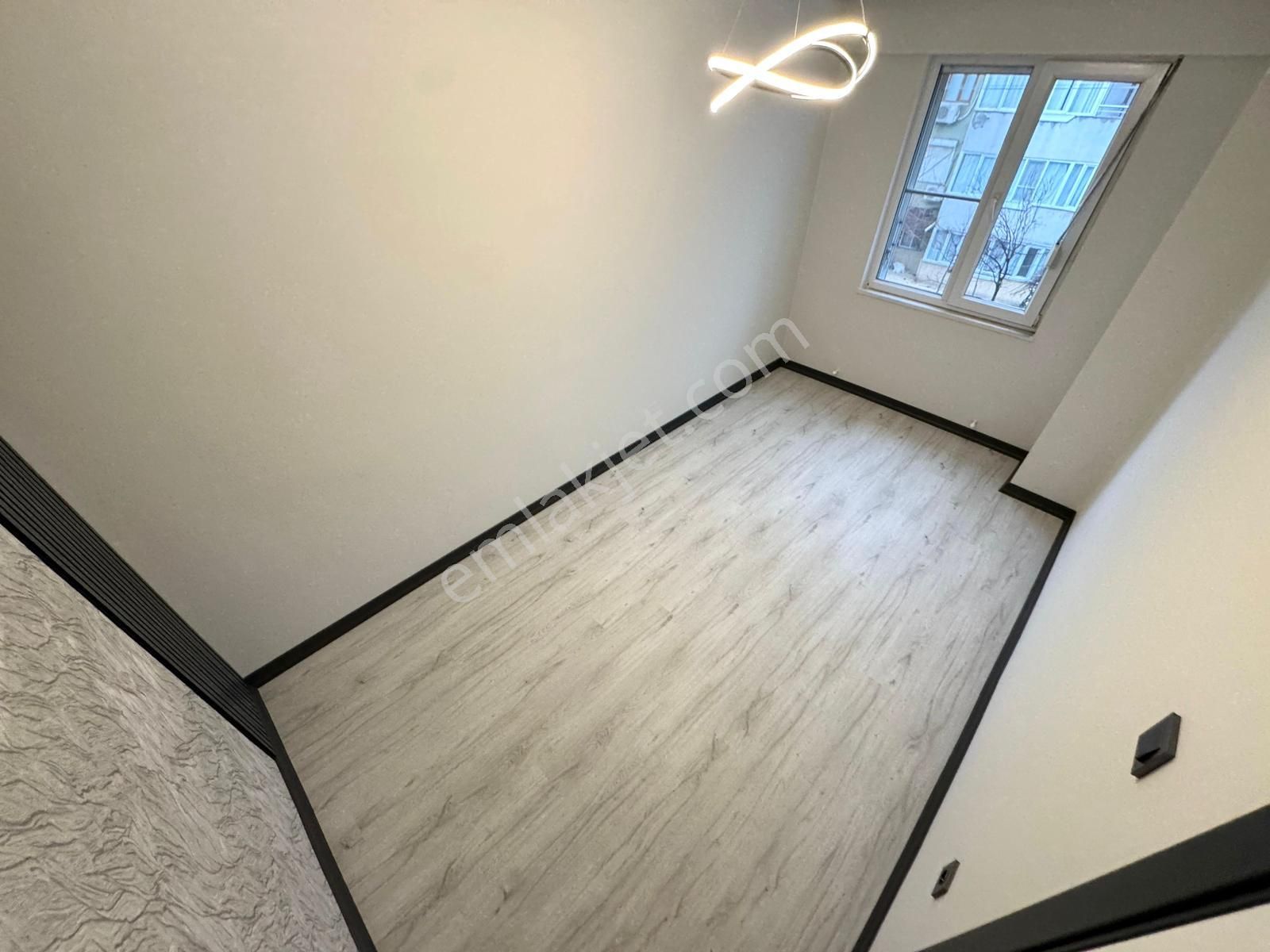 🏡 Referans'tan Sarıkız'da Ara Kat Ayrı Mutfak 2+1 Daire - Görsel 3