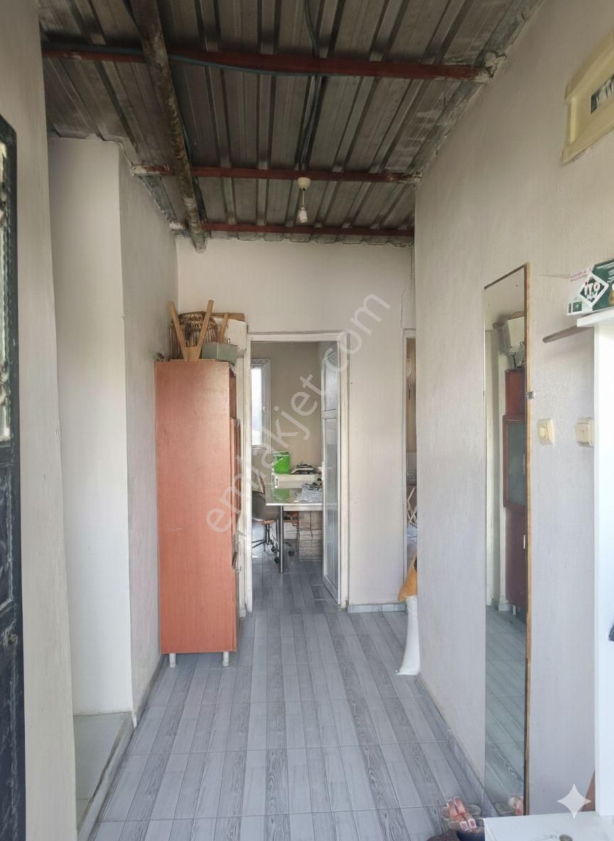 Bahçeli Müstakil Çatılı Ev - Görsel 8