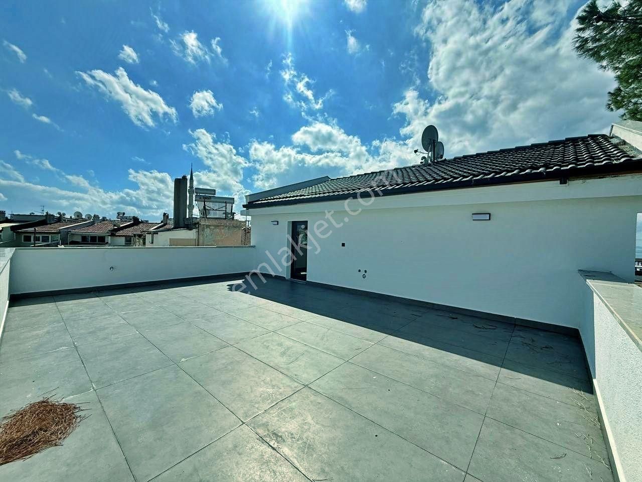 Uytundan Akçayda Denize 50 Metre Otoparklı Ultralüks 4+1 Villa - Görsel 11