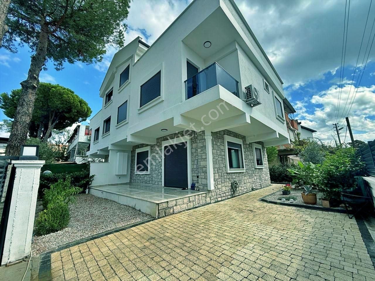 Uytundan Akçayda Denize 50 Metre Otoparklı Ultralüks 4+1 Villa - Görsel 6