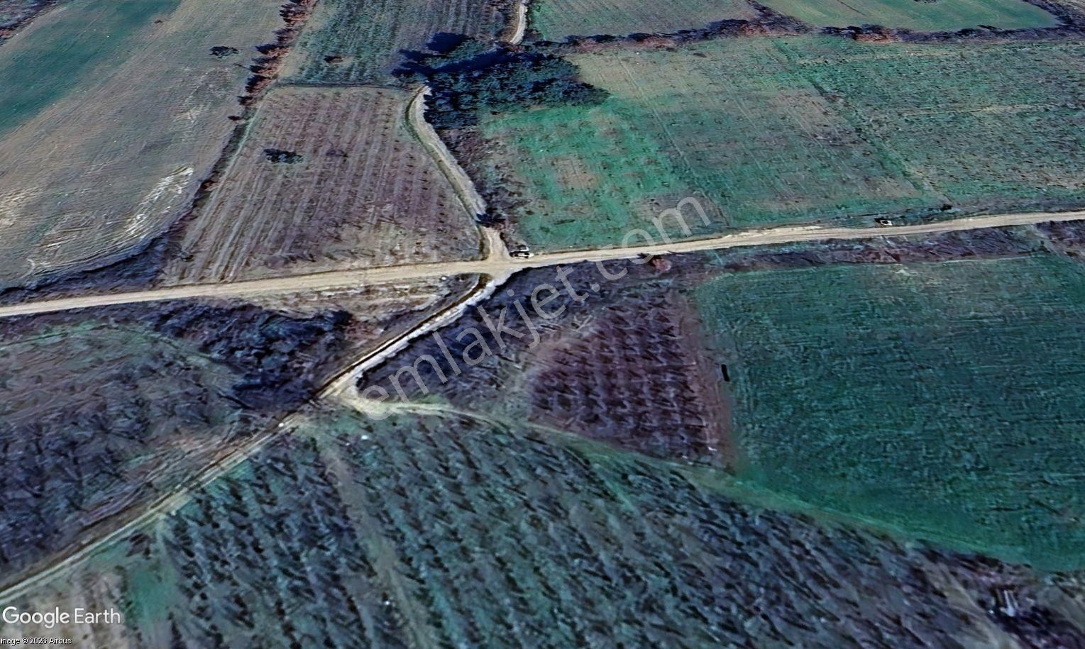 Lapseki Gökköy'de Umurbey Baraj Yolu Üzerinde Yatırımlık Tarla