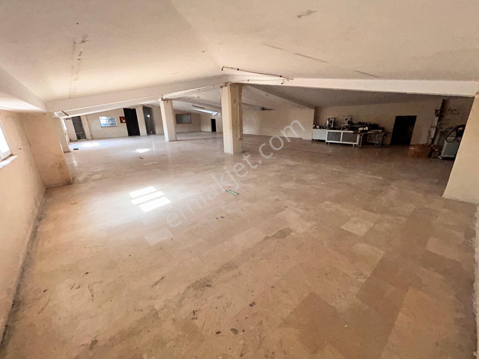 Bağcılarda Kiralık İşyeri Showroom,kesimhane, Ofis Ve Depo Uygun