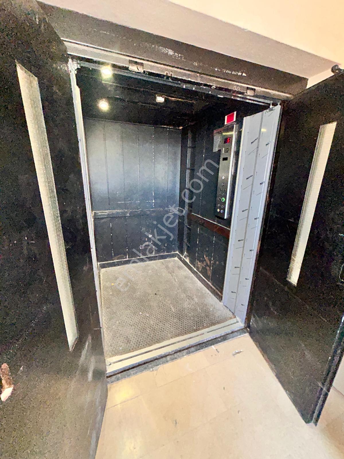 Bağcılarda Kiralık İşyeri Showroom,kesimhane, Ofis Ve Depo Uygun - Görsel 16
