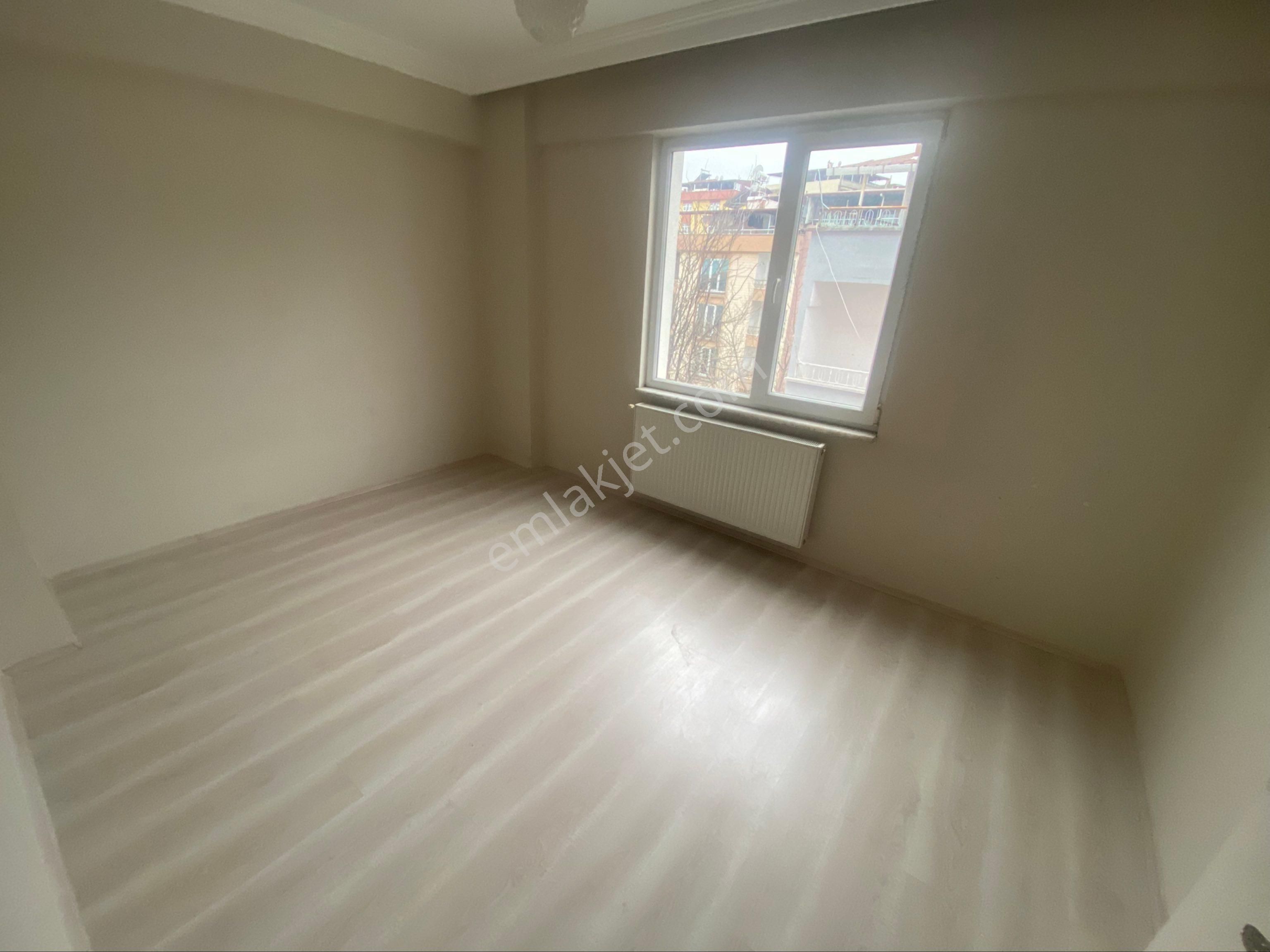 Furkan Emlak’tan İlyasköy Mah. 3+1 5.kat Arakat 130m2 Çift Balkonlu 12 Yıllık Fırsat Daire - Görsel 11