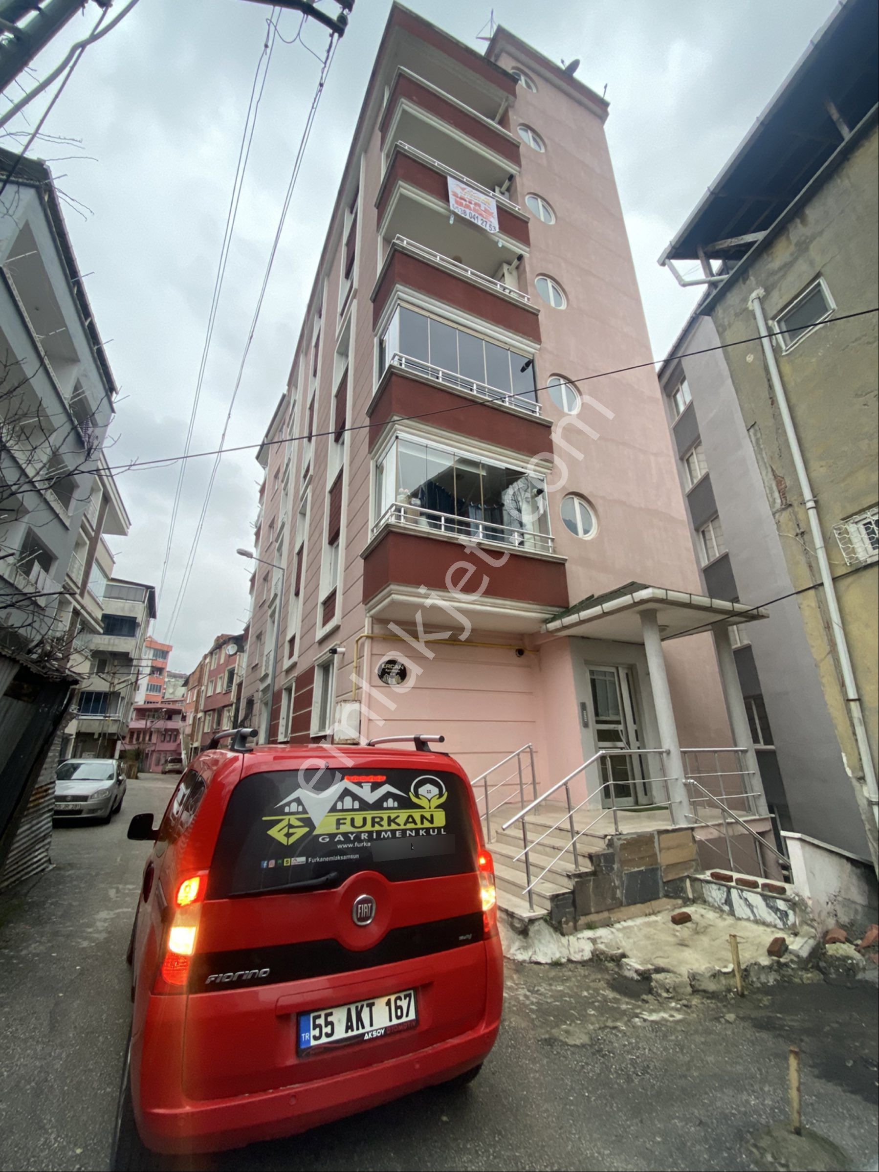 Furkan Emlak’tan İlyasköy Mah. 3+1 5.kat Arakat 130m2 Çift Balkonlu 12 Yıllık Fırsat Daire