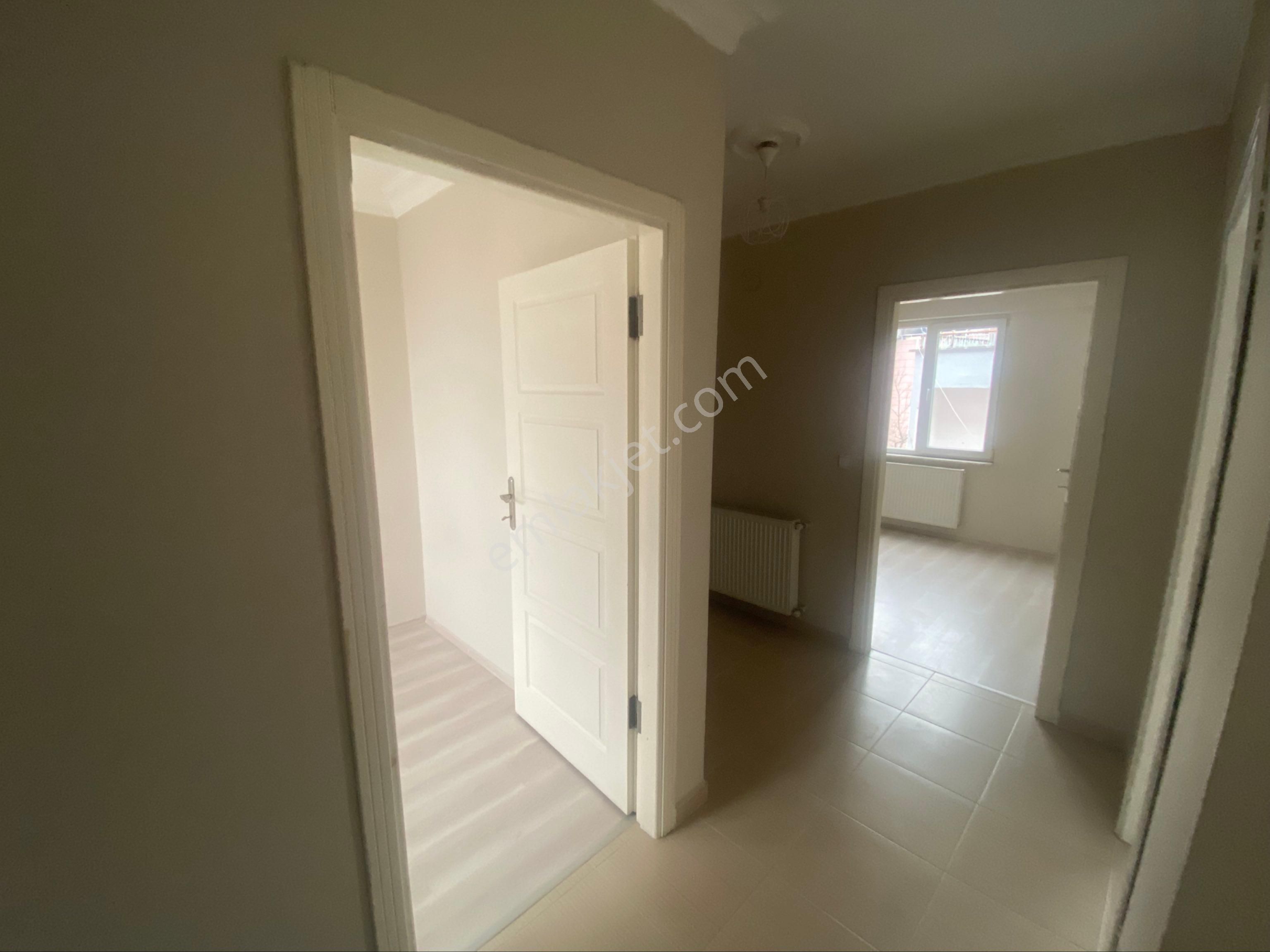 Furkan Emlak’tan İlyasköy Mah. 3+1 5.kat Arakat 130m2 Çift Balkonlu 12 Yıllık Fırsat Daire - Görsel 25