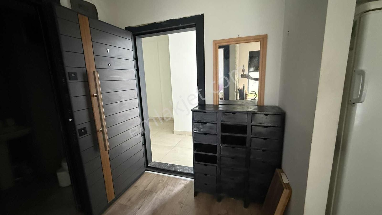 Altıntaş'ta Casa Bella Da Bahçe Kullanımlı Eşyalı Kıralık 1+1 - Görsel 10