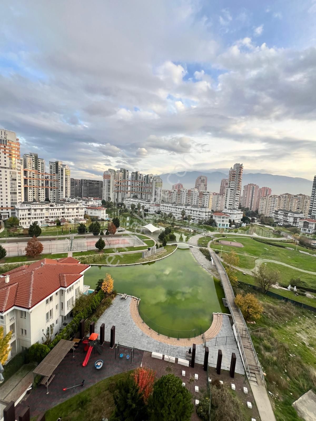 Rt Safir'den Bursa Modernde 3+1 Ful Eşyalı Satılık Arakat Daire - Görsel 4