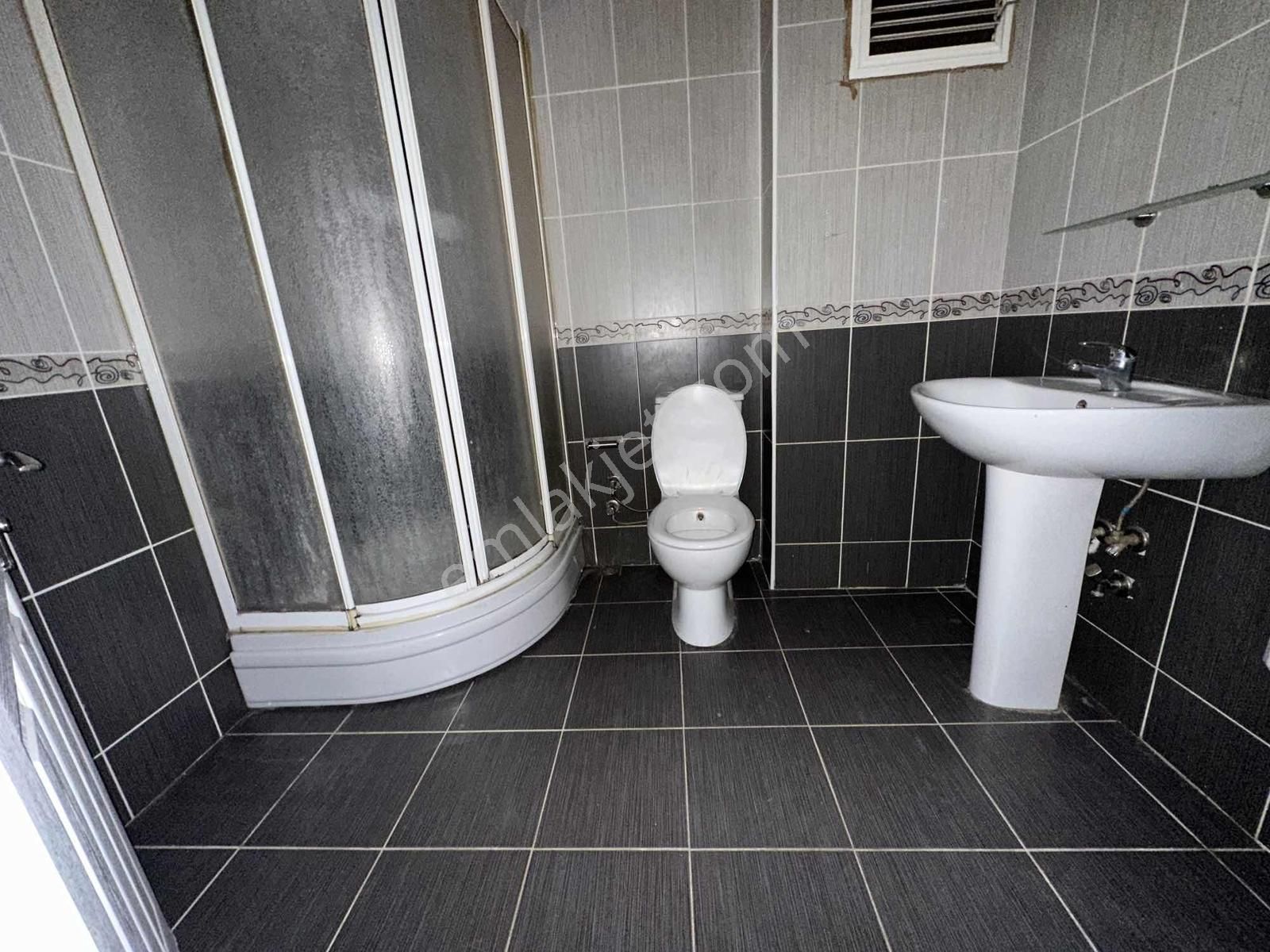 10 Katlı Bina Çift Bloklu Sitede 2+1 5. Kat Daire - Görsel 23